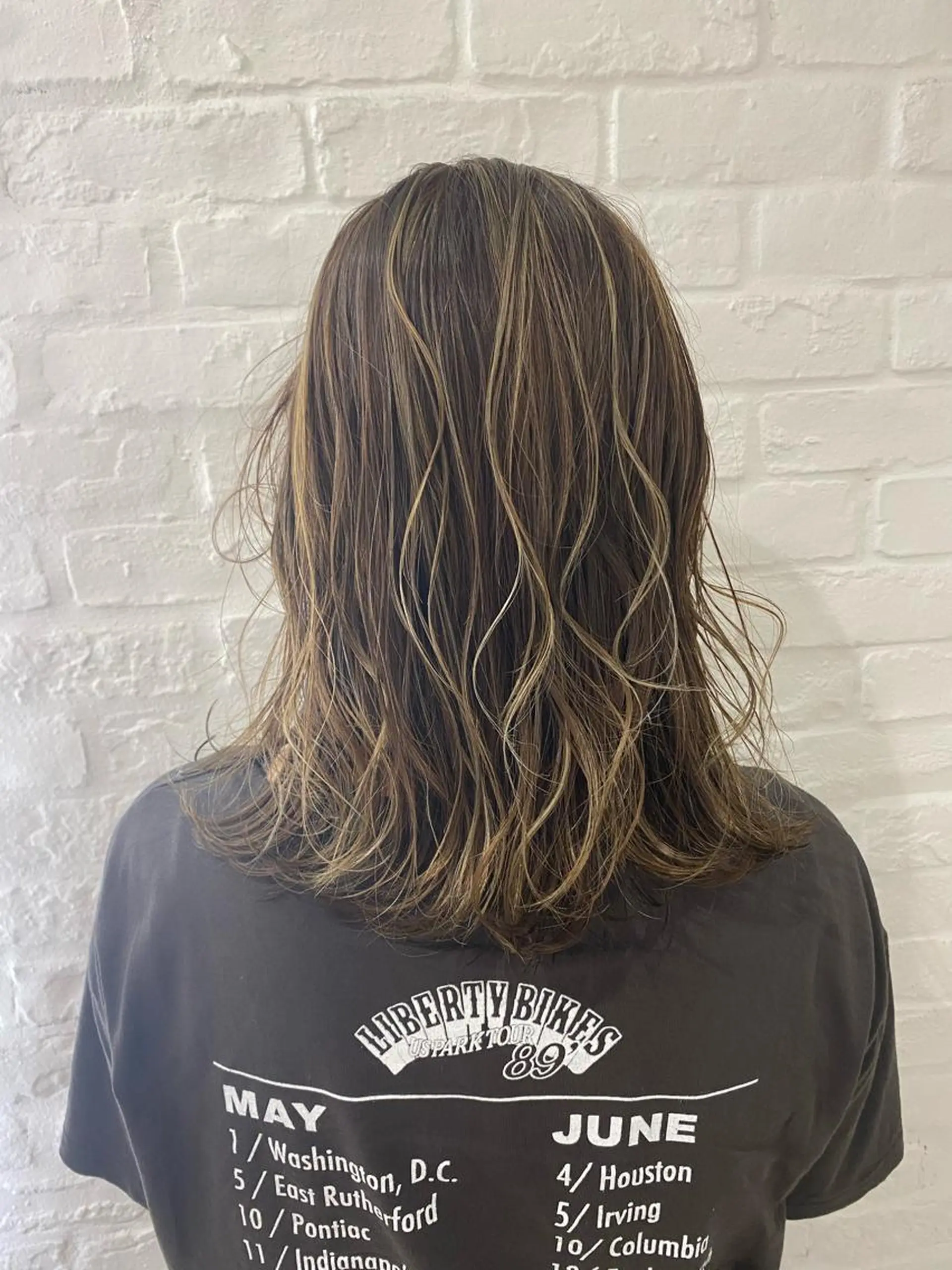 ミディアム ハイライト ヘアカラー トリートメント 🍀透明感抜群🍀/ ハイトーンカラーのヘアスタイル