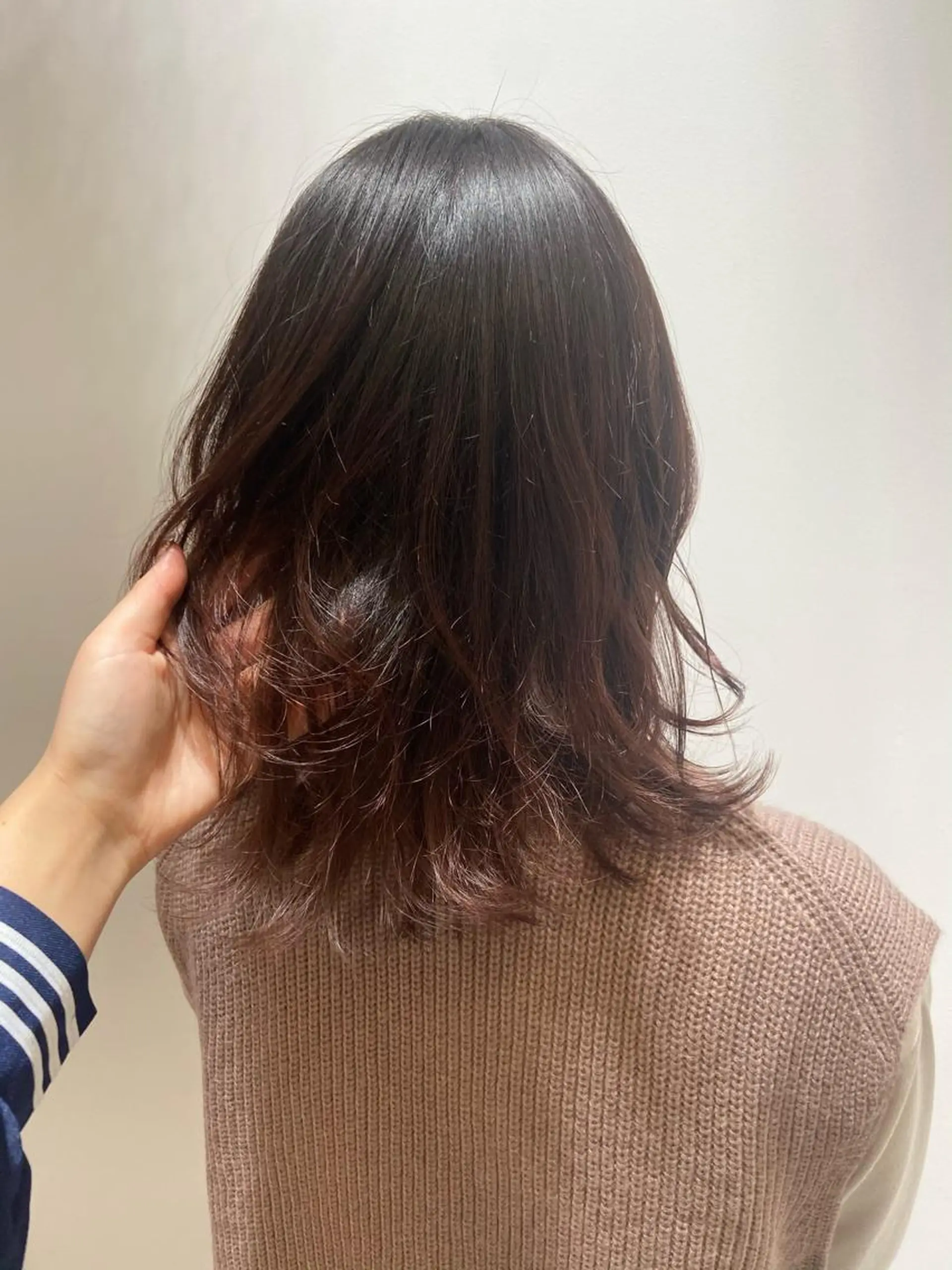 ミディアム カット ヘアカラー トリートメント 🐺ウルフ/レイヤー 似合わせ🤍沙羅のヘアスタイル