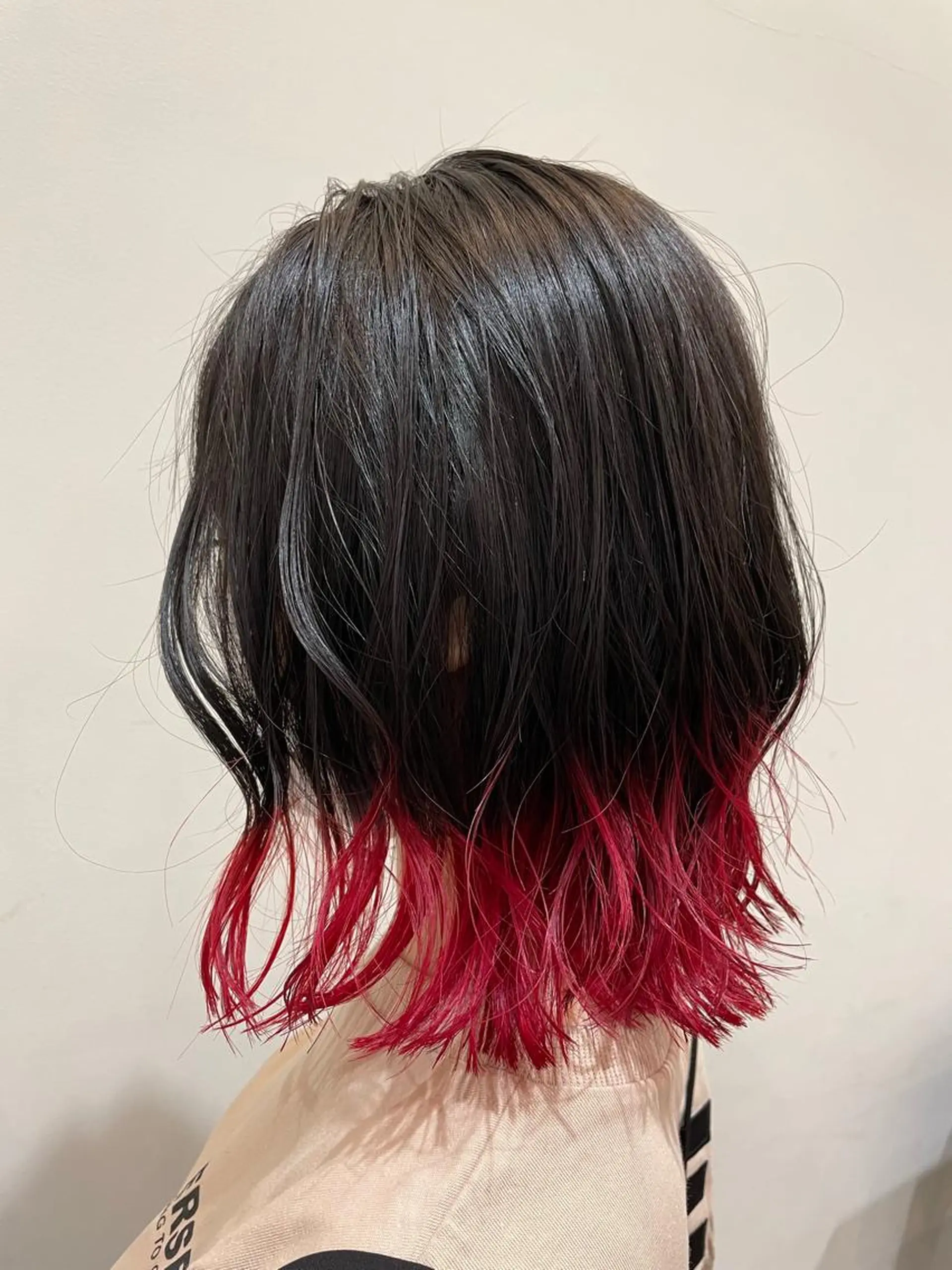 ミディアム カラー ピンクカラー Amour なぐらのヘアスタイル