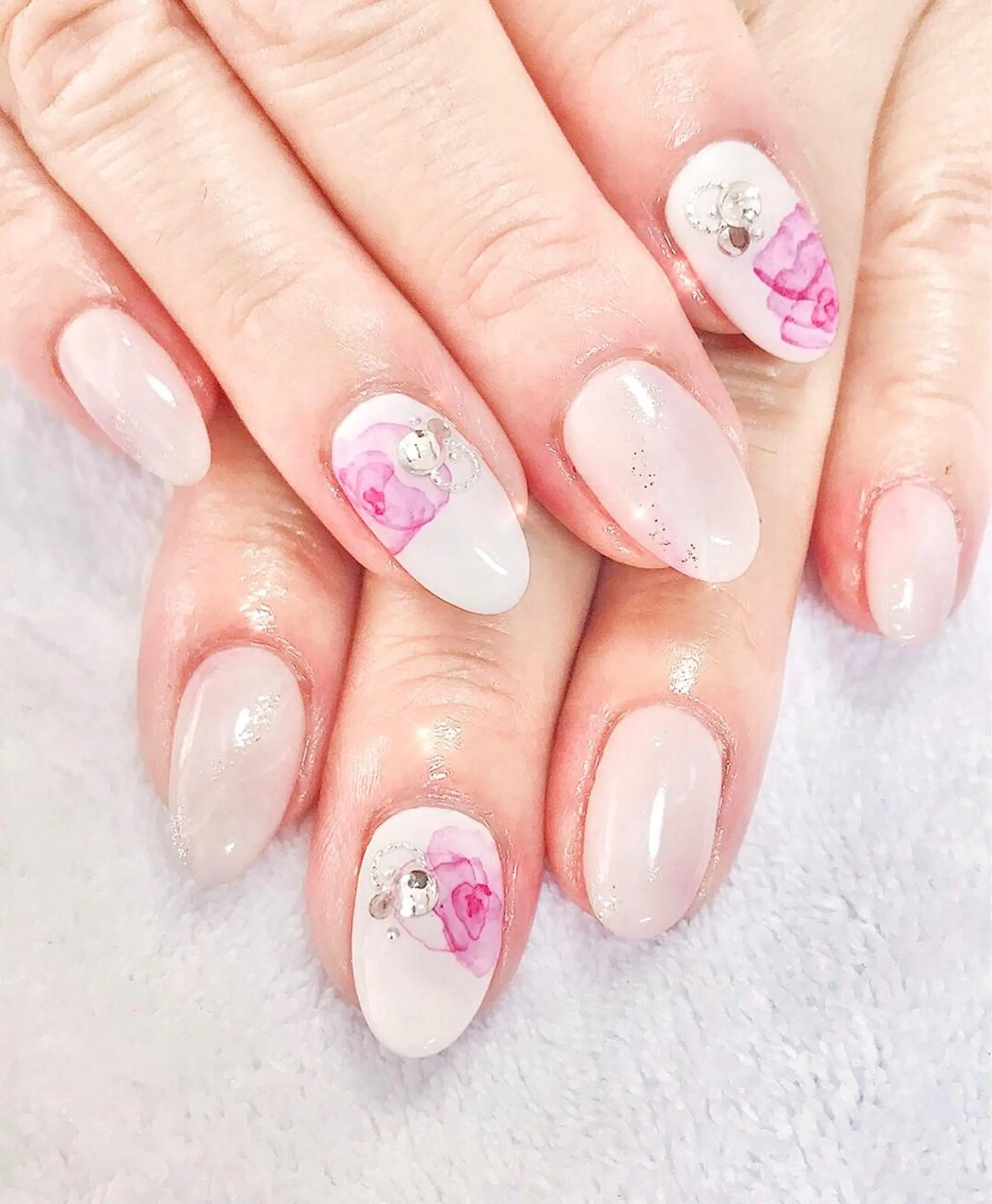 ネイル STELLA LILYのネイルデザイン