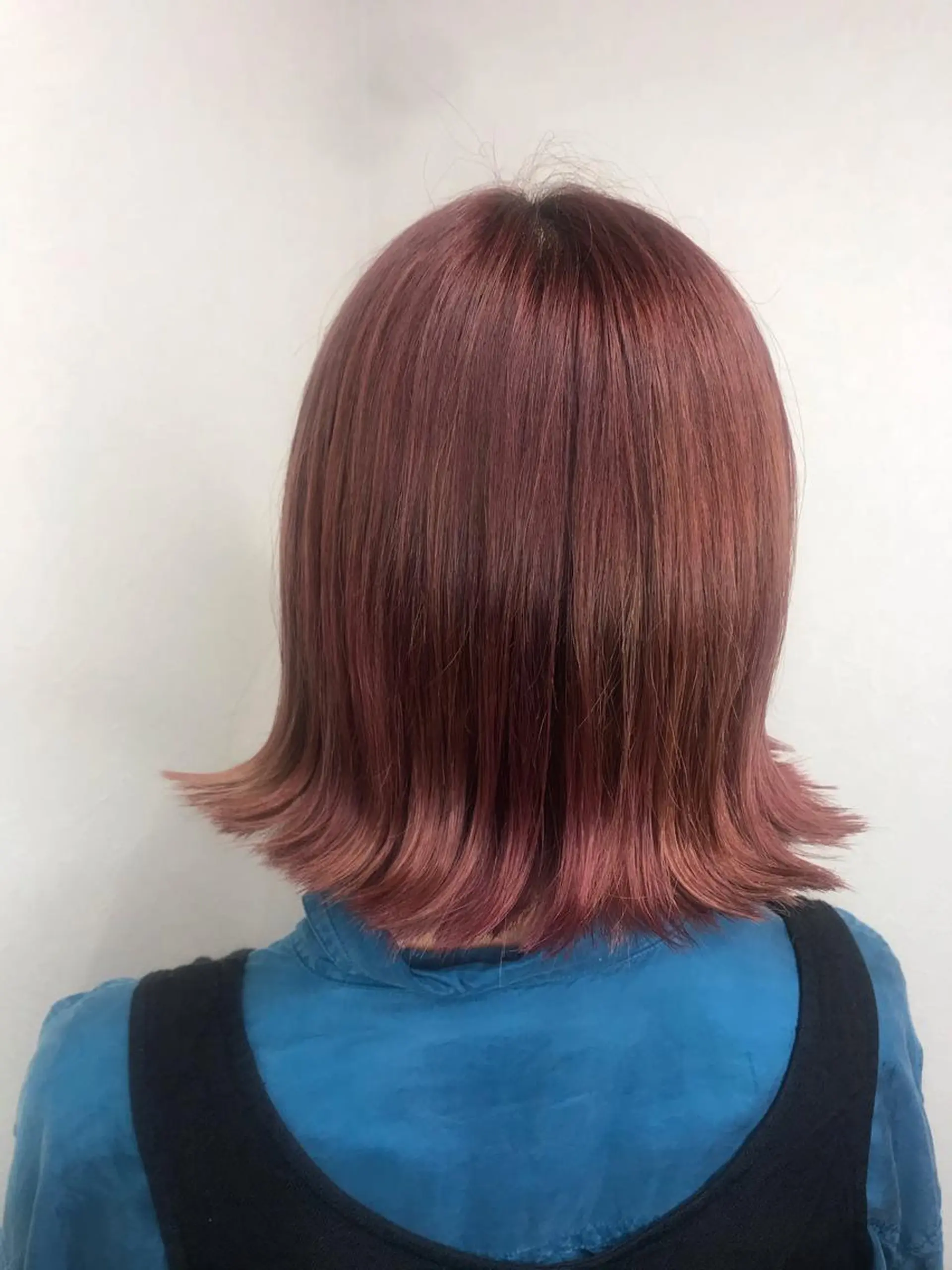 ミディアム カラー 外ハネヘア ヘアカラー 柴田 祐輔のヘアスタイル