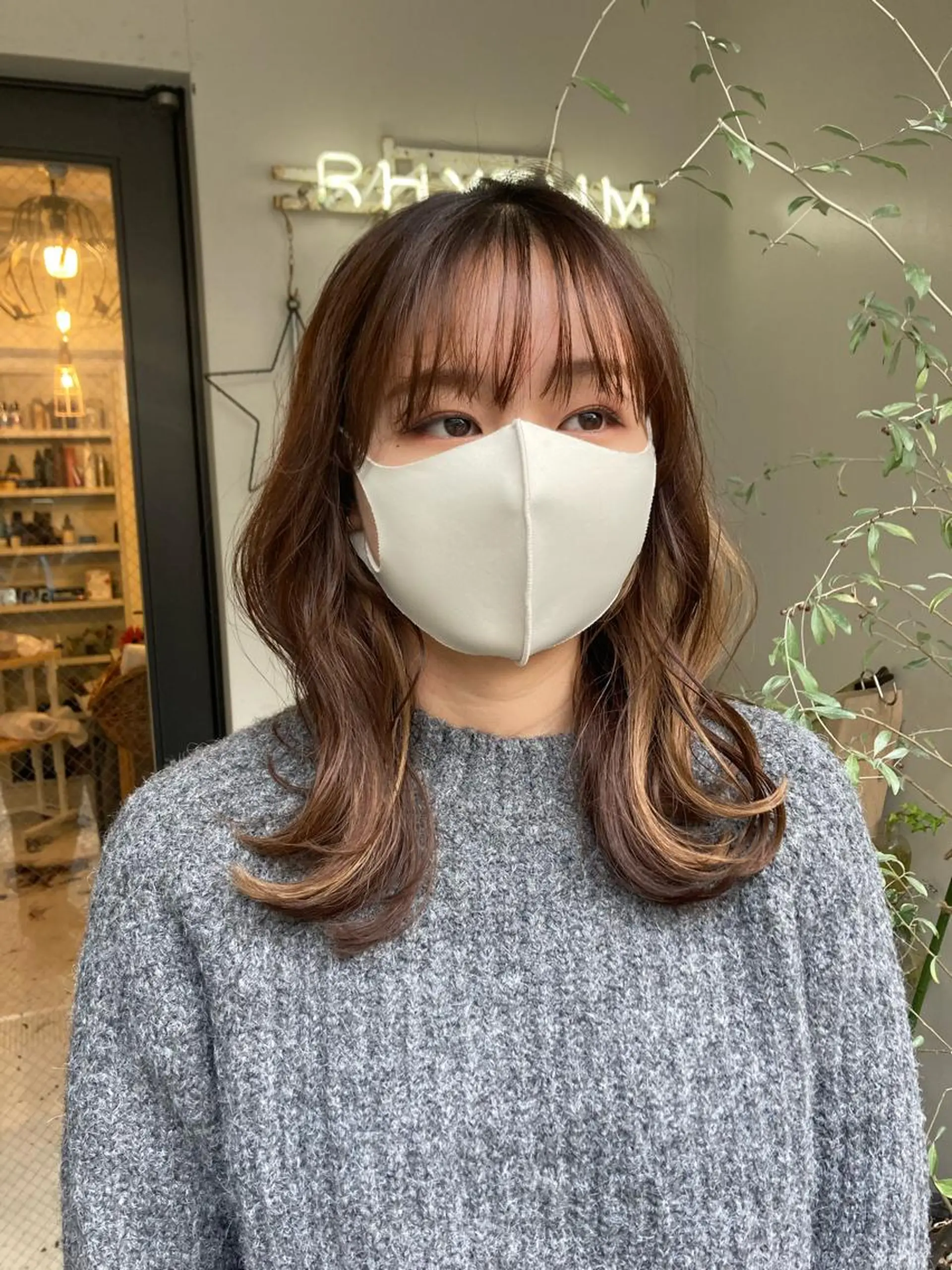セミロング セミロングパーマ ボブ ハイライト 姫カット おくれ毛 ✂︎岡根 京花✂︎のヘアスタイル
