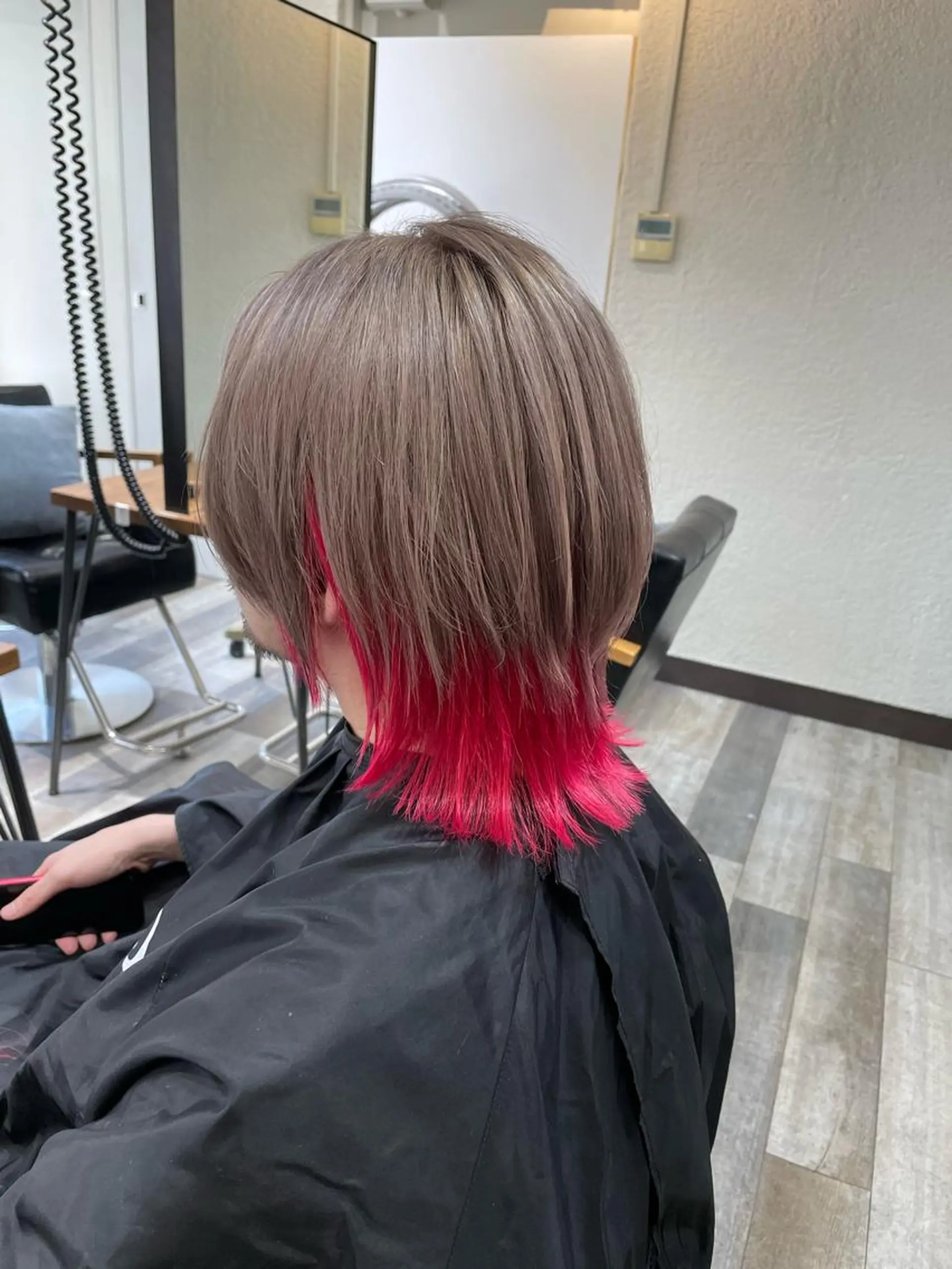 ミディアム カラー レッドカラー ウルフカット ACROあべの店所属・艶カラー/インナー /グラデ/大西小百合のヘアスタイル