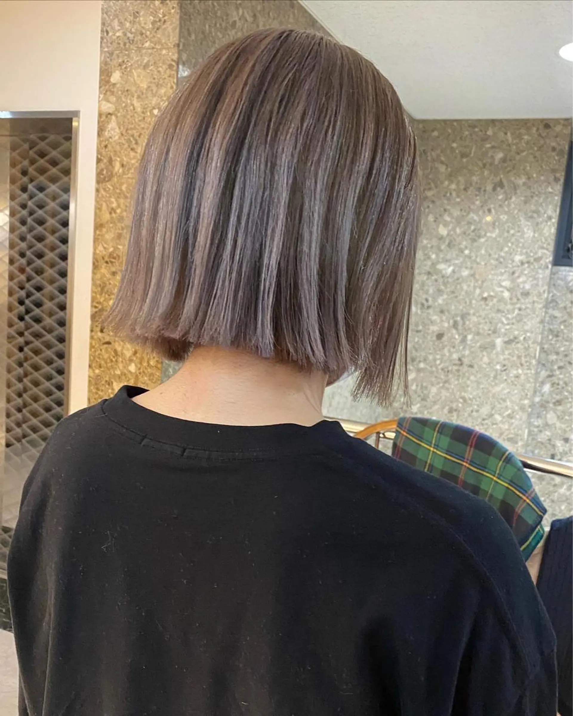 ショート カラー 切りっぱなしボブ ハイトーンカラー ボブ カット Pia hair Design Yakuin所属・Pia ツボイ ケイタのヘアスタイル