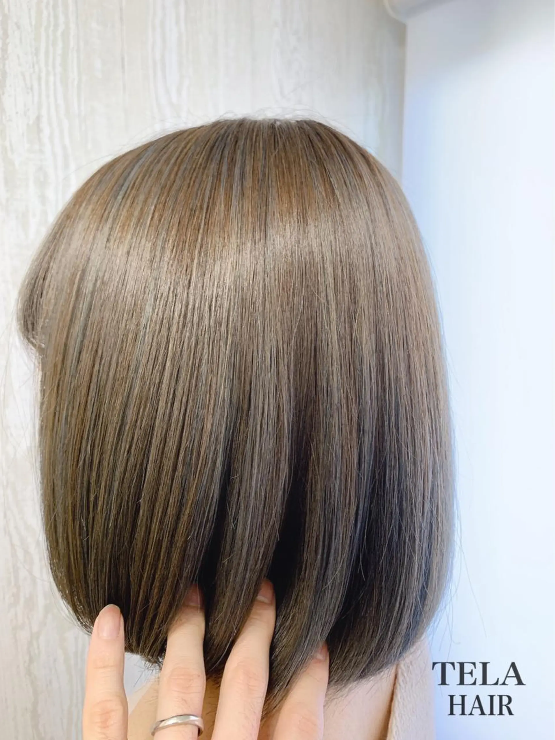 ショート カラー ヘアアレンジ アッシュ ブルーカラー ブルーアッシュ ボブ カット HUENEST アカデミーサロンのヘアスタイル