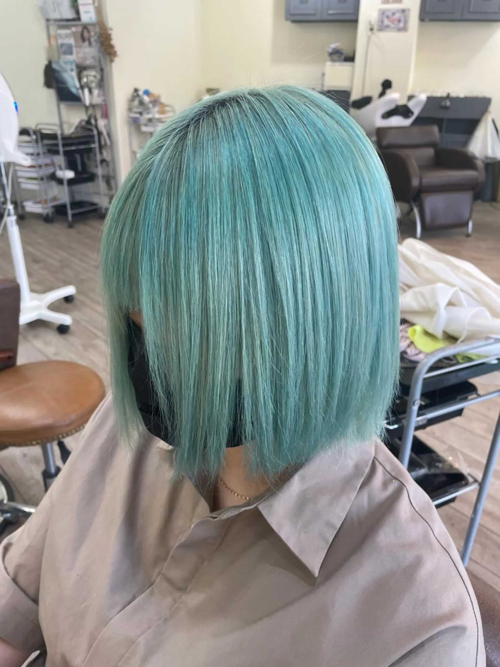 ミディアム カラー シールエクステ ミディアムパーマ バレイヤージュ ブリーチ ケアブリーチ ヘアカラー エクステ WEST OLAND加藤圭介のヘアスタイル