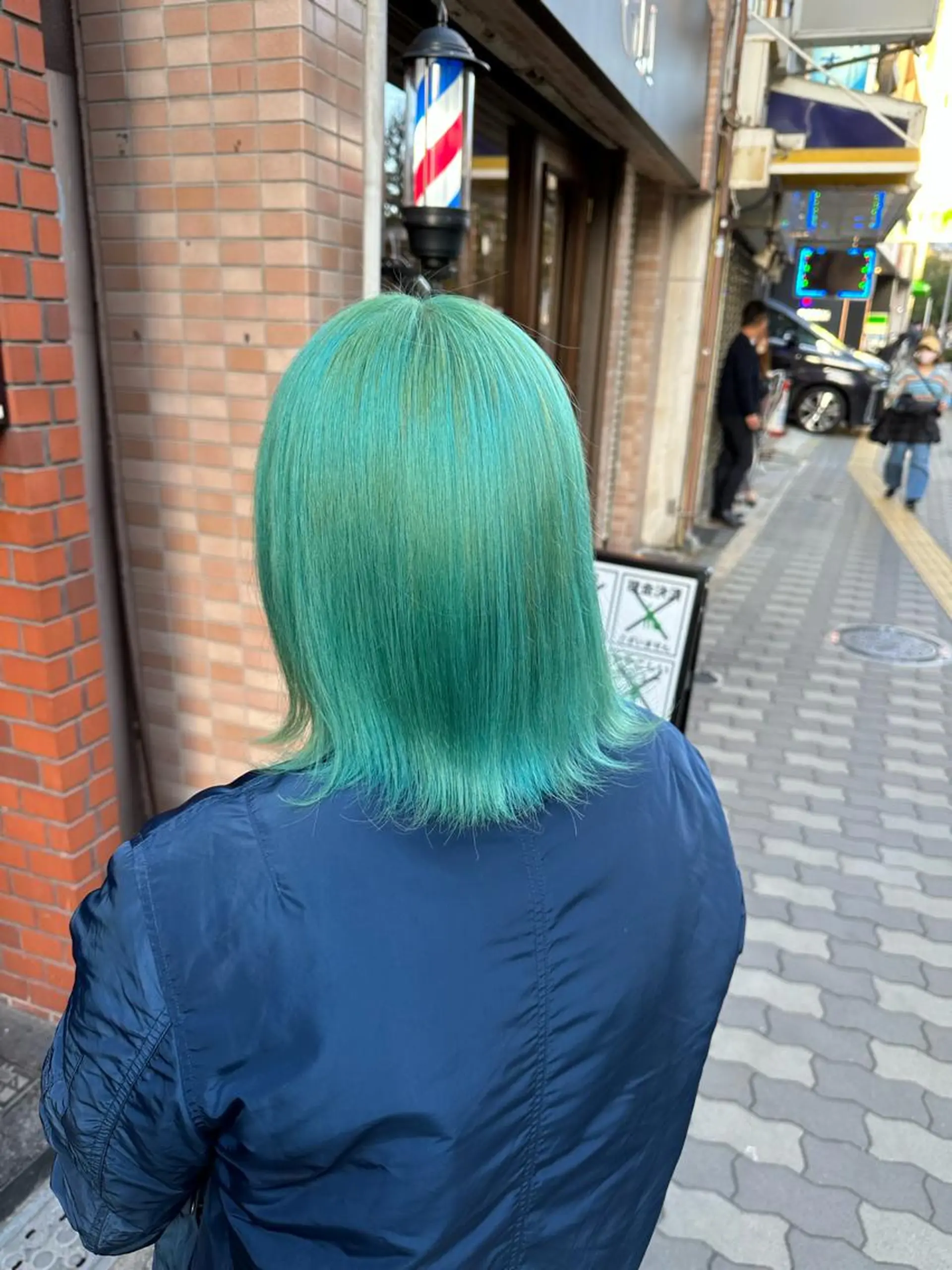ミディアム カラー 上田 紗也のヘアスタイル