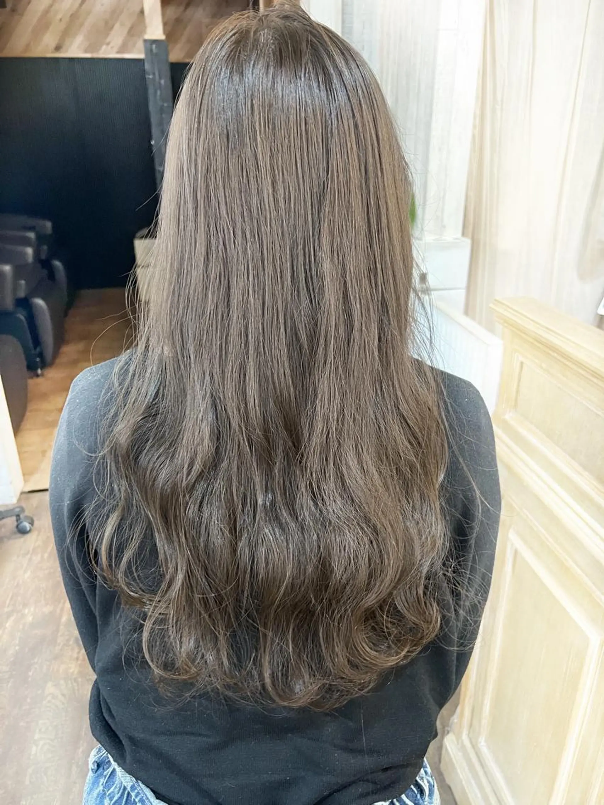 ロング ボブ ハイライト 髪質改善 ロング 小顔カット ヘアカラー トリートメント ダブルカラー　/ インナーカラーMiiのヘアスタイル