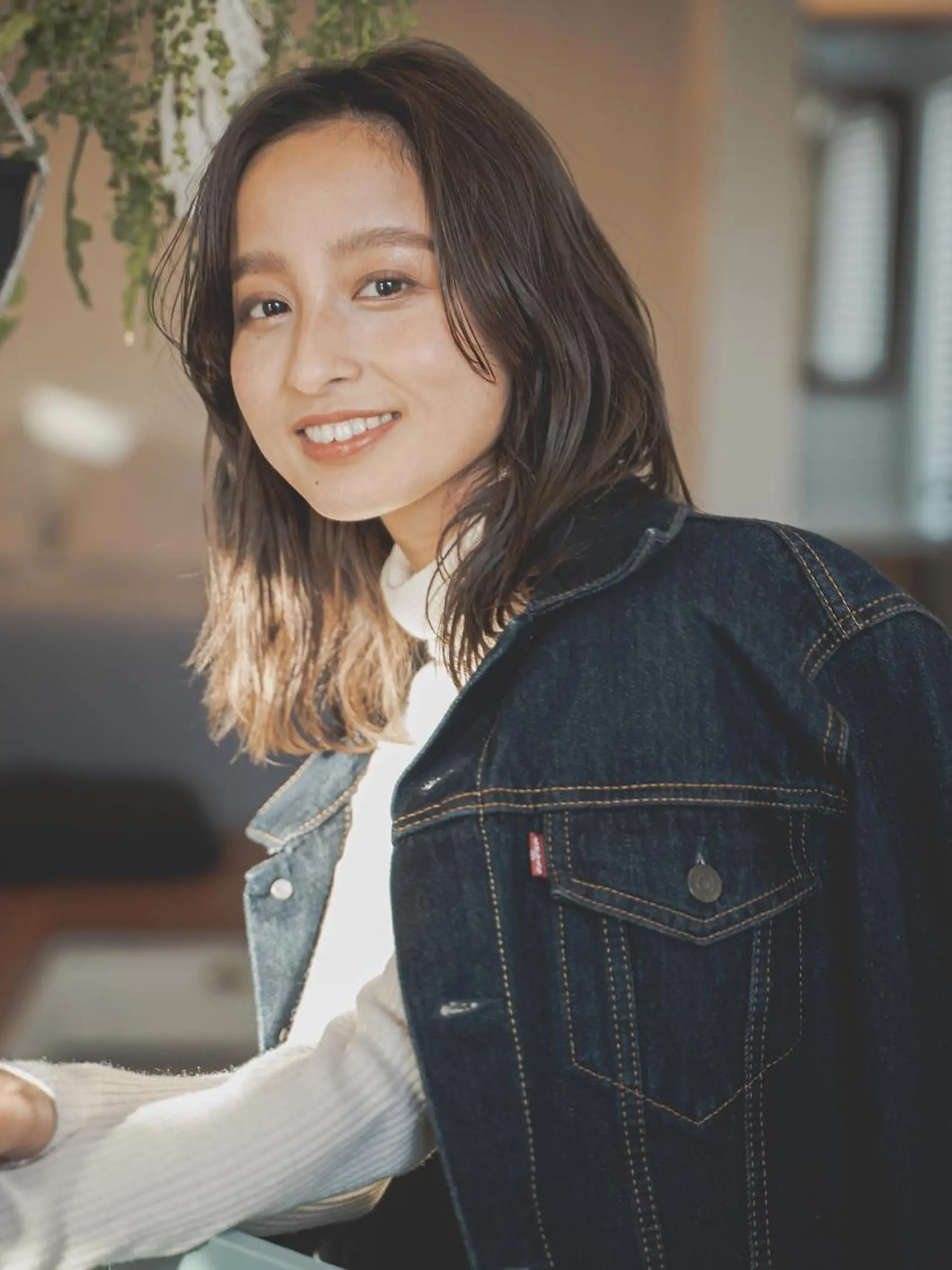 ミディアム 柳下 涼のヘアスタイル