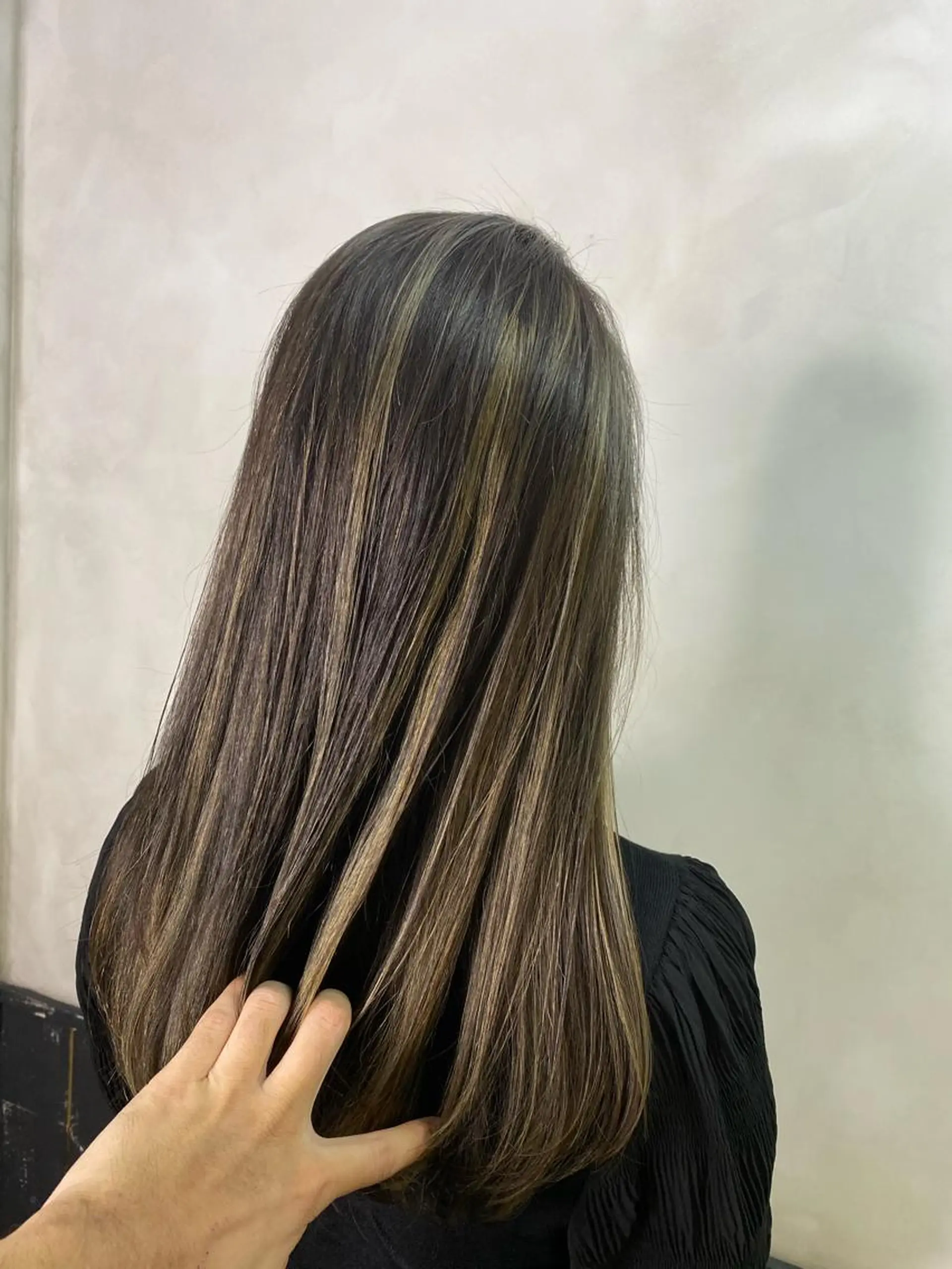 ロング ハイライト レイヤーカット カット ヘアカラー トリートメント AUBE HAIRazul吉祥寺所属・髪質改善✨幹細胞✨ ウルツヤ🌈清水　祥のヘアスタイル