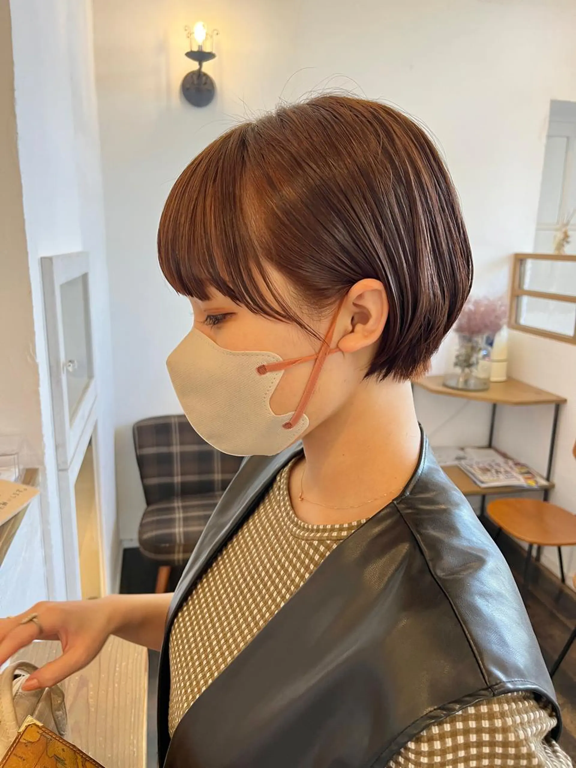 ショート カラー 丸みショート ブラウンカラー オレンジ オレンジブラウン ショートヘア 伊藤ゆかり/髪質改善 /透明感カラーのヘアスタイル