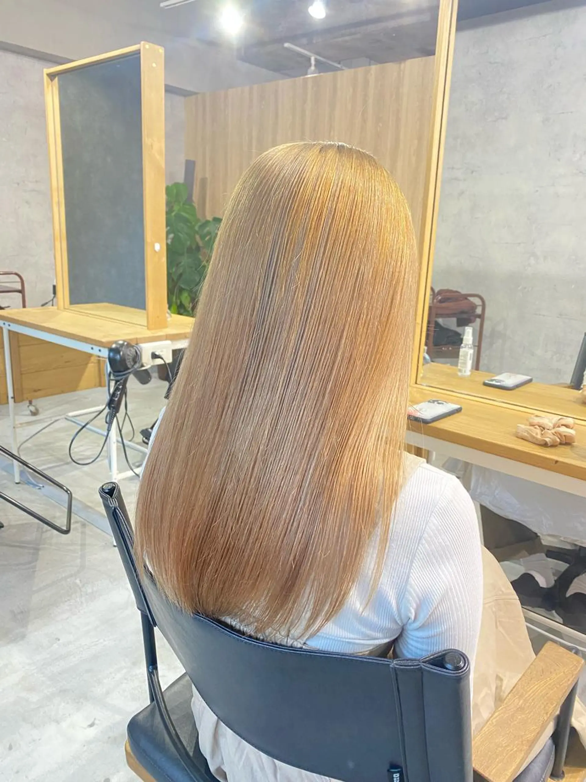 ロング カラー ヘアアレンジ ベージュカラー ミルクティーベージュ 【韓国くびれ】ヘア 💕田中将吾のヘアスタイル