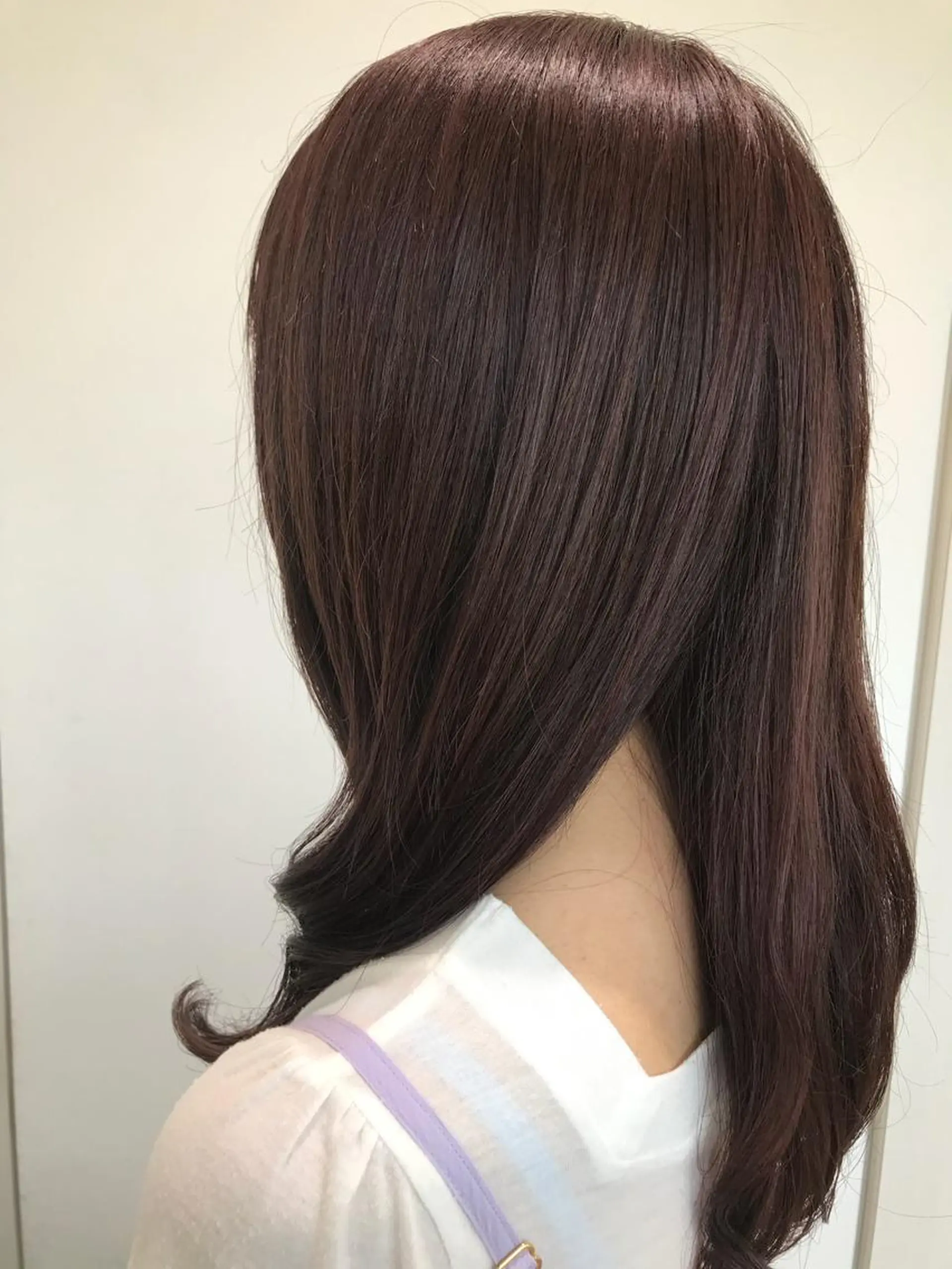 セミロング カラー アッシュ ピンクカラー ピンクアッシュ 清藤 綾のヘアスタイル