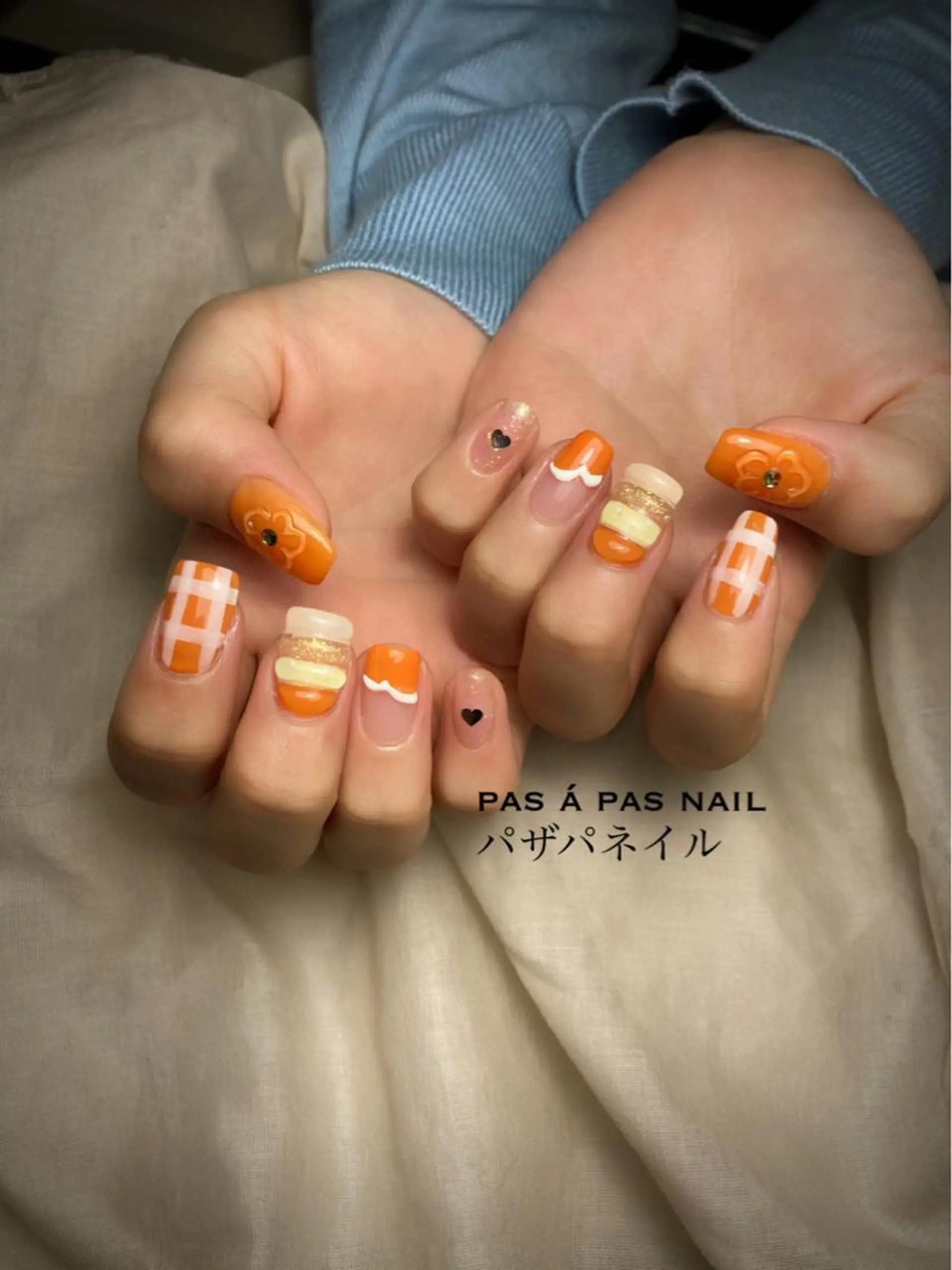 ネイル Yakko pas á pasのネイルデザイン