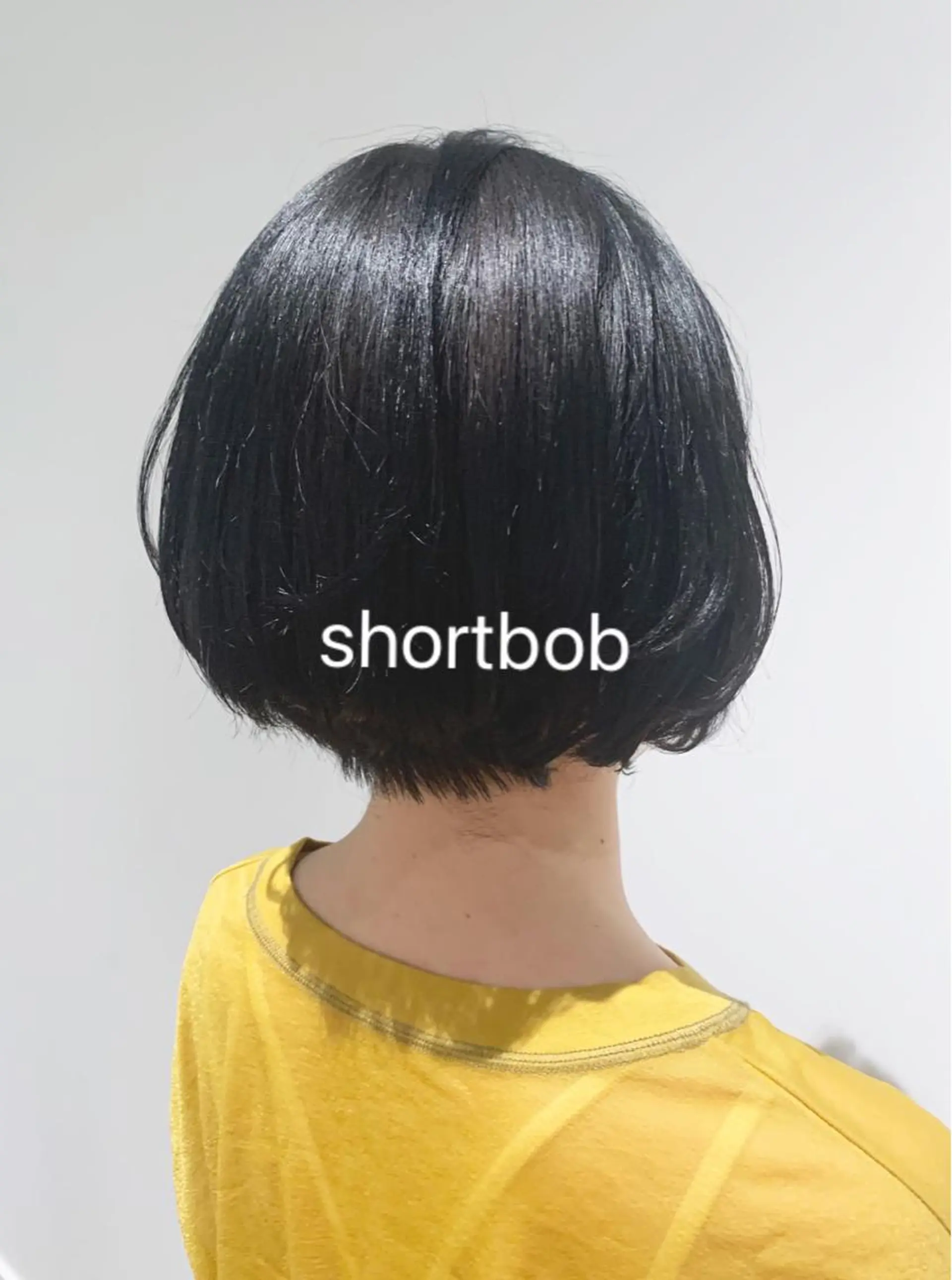 ショート GO TODAY SHAiRE SALON 梅田店所属・柔らかくすみカラー ボブ/ショートのヘアスタイル
