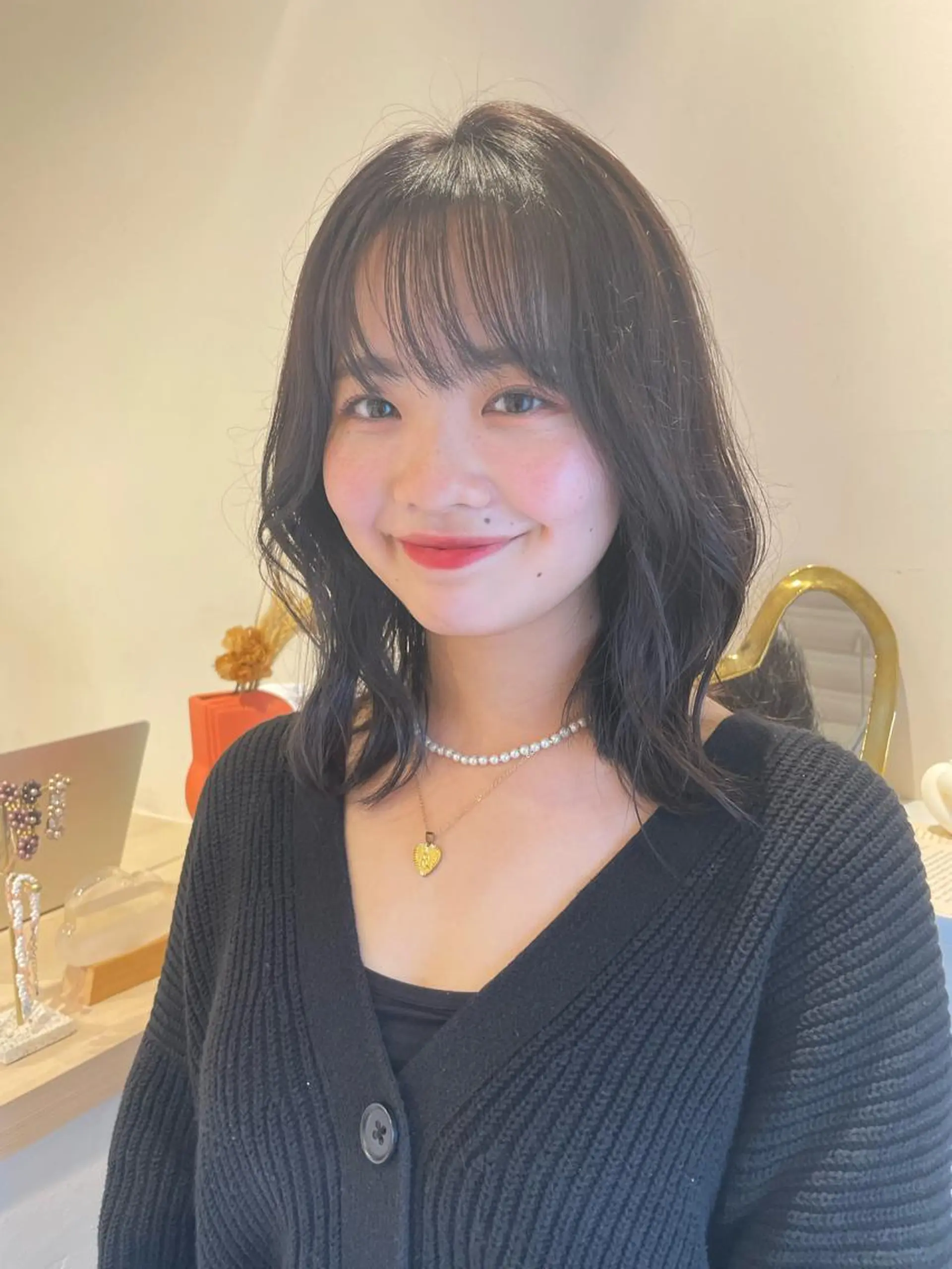 カラー 透明感カラー ヘアカラー ヘッドスパ 若月 あやかのヘアスタイル