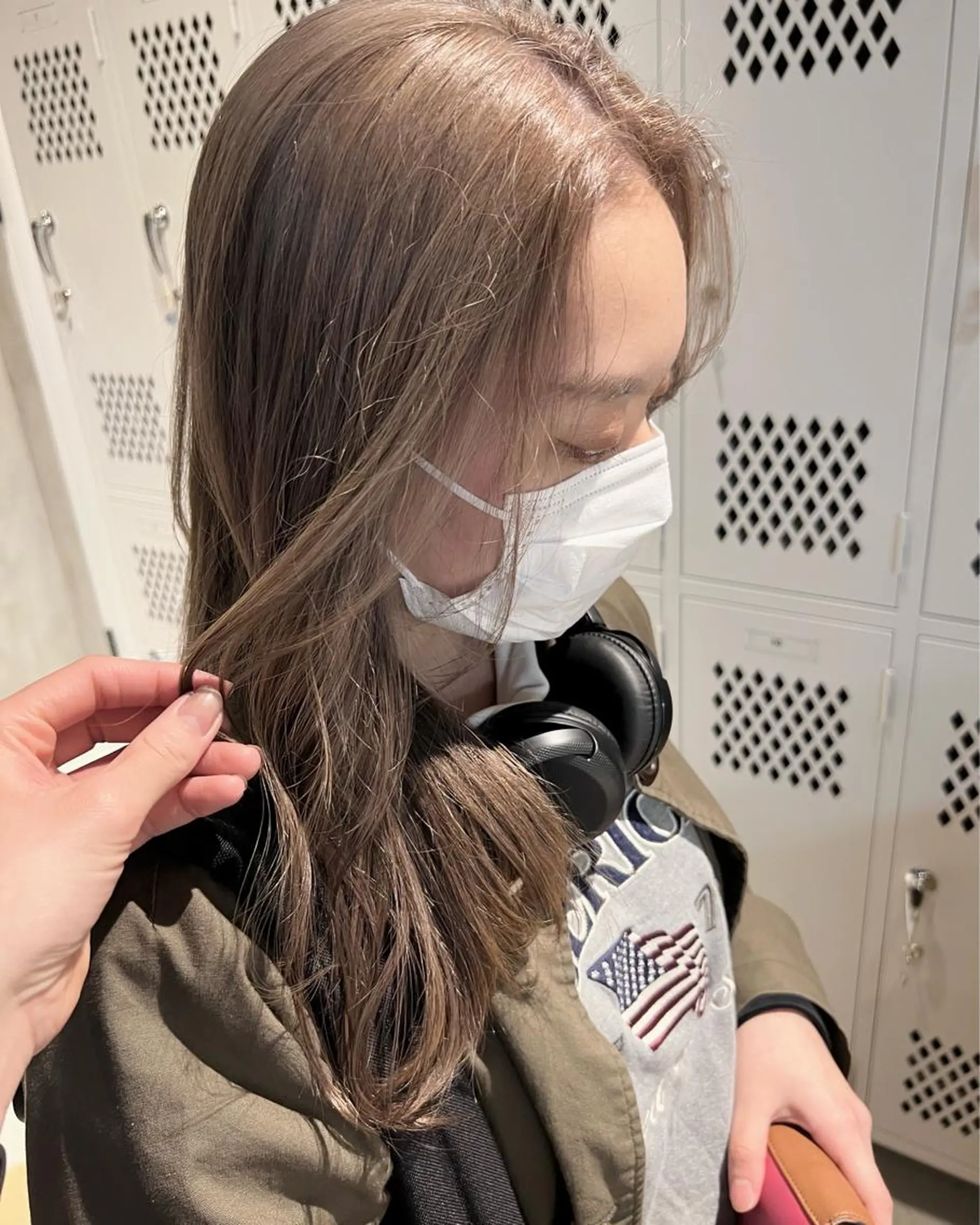 セミロング カラー パーマ ヘアアレンジ メンズ ネイル マツエク・マツパ アイブロウ メンズブリーチ ベージュカラー ブリーチ ミルクティーベージュ カット ヘアカラー ショートヘア原宿 fifth コシのヘアスタイル