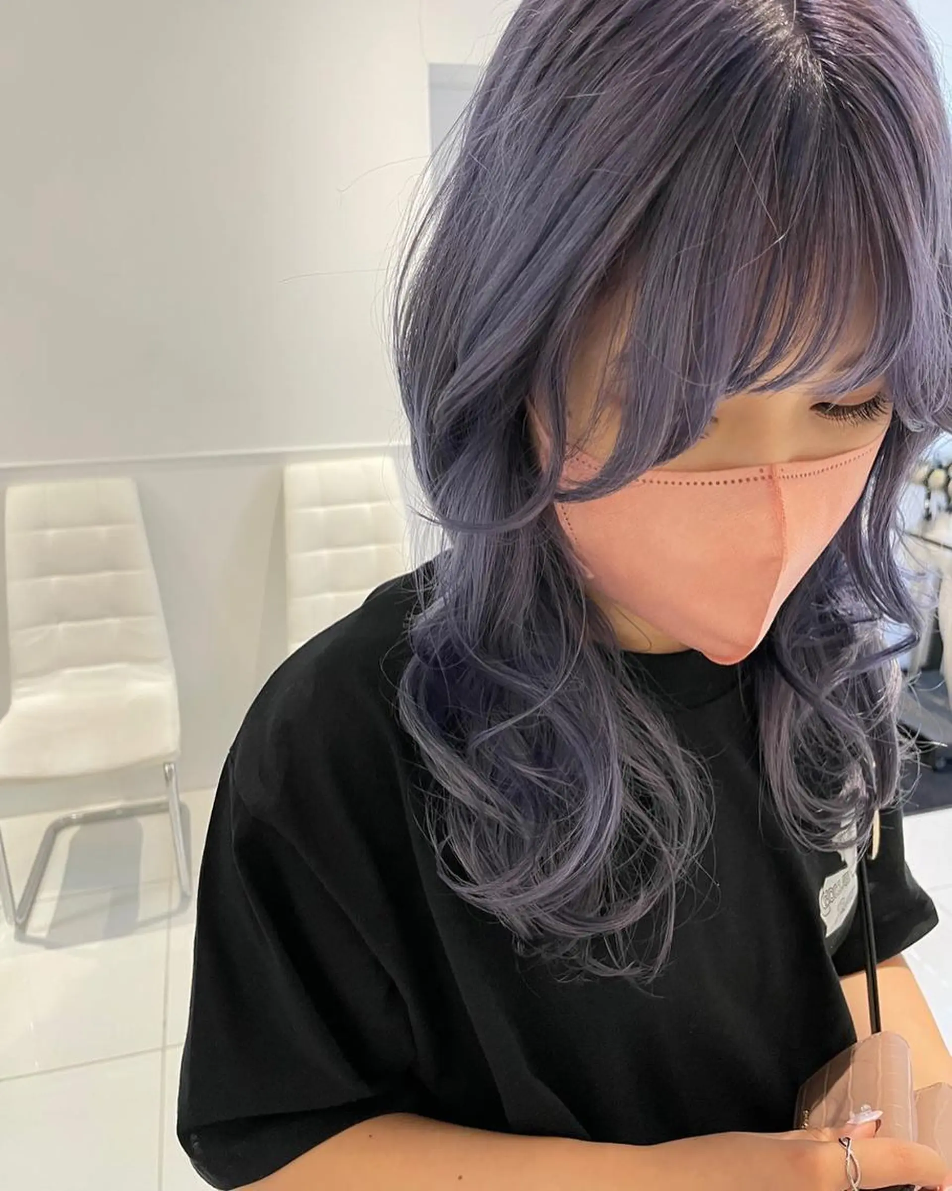 ミディアム カラー パーマ ヘアアレンジ メンズ キッズ ネイル マツエク・マツパ メンズハイトーン ブルーカラー ブルーラベンダー ハイトーンカラー ラベンダーカラー 🫧垢抜けヘア🫧 SHIORIのヘアスタイル