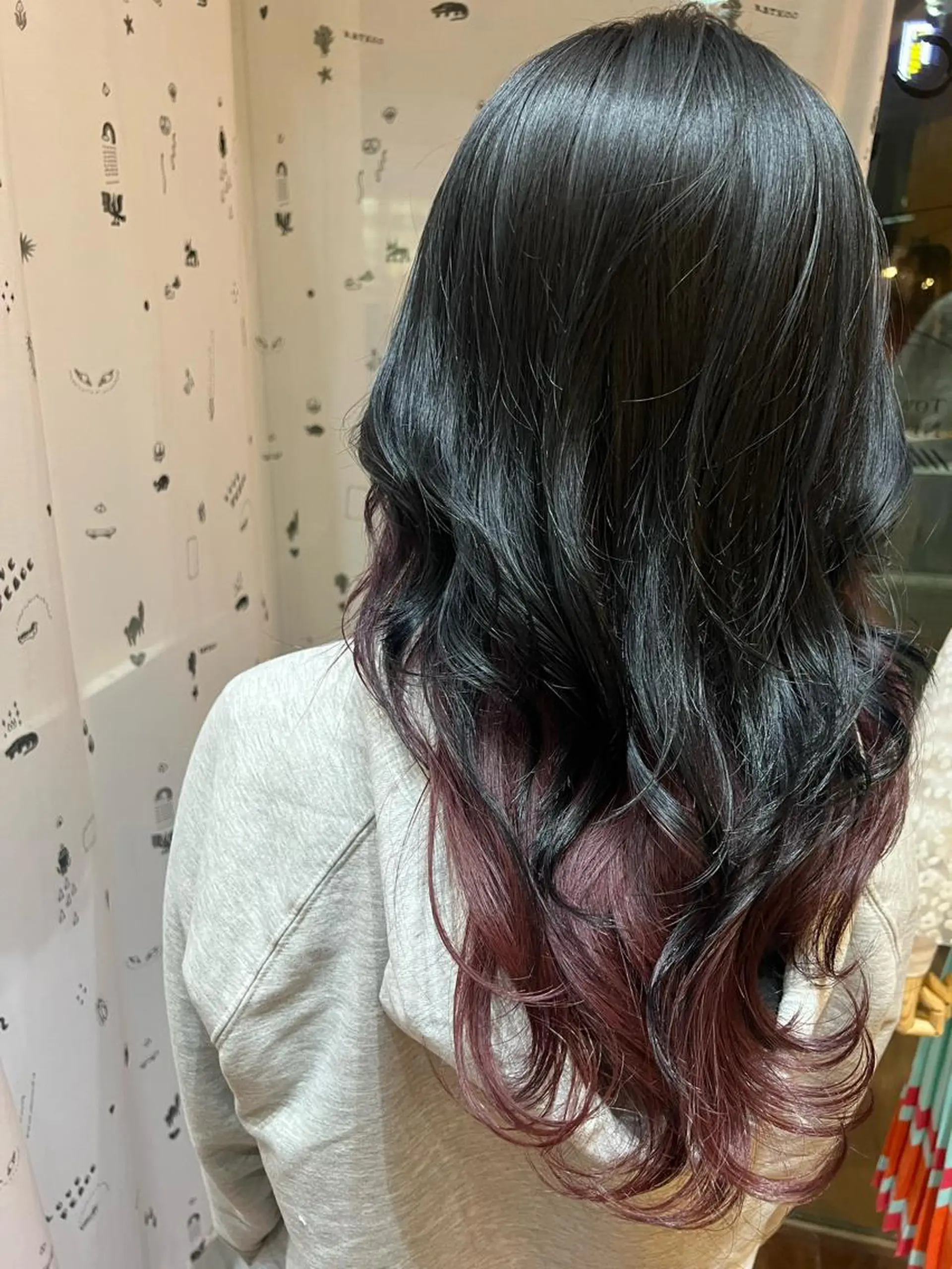 ロング カット ヘアカラー トリートメント haru .のヘアスタイル
