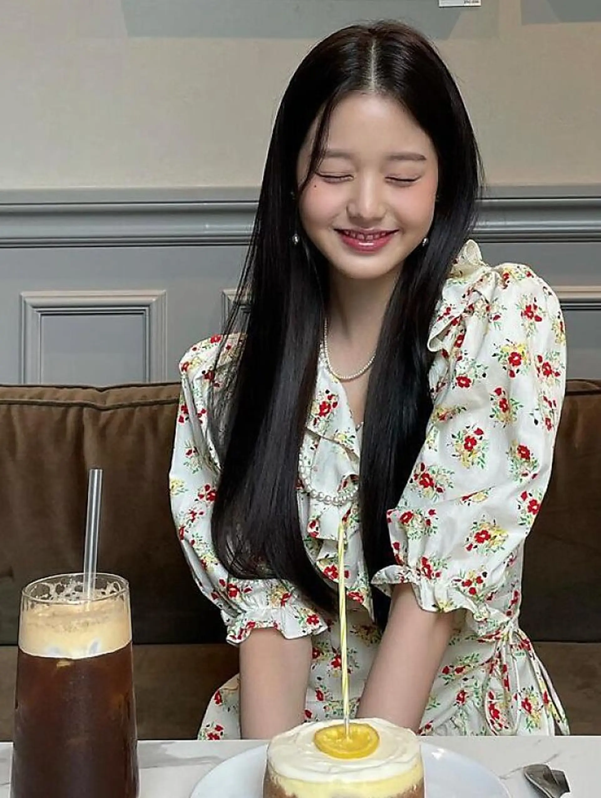 セミロング 韓国風ヘア レイヤーカット 韓国ヘア🩵 🩵BIZEのヘアスタイル