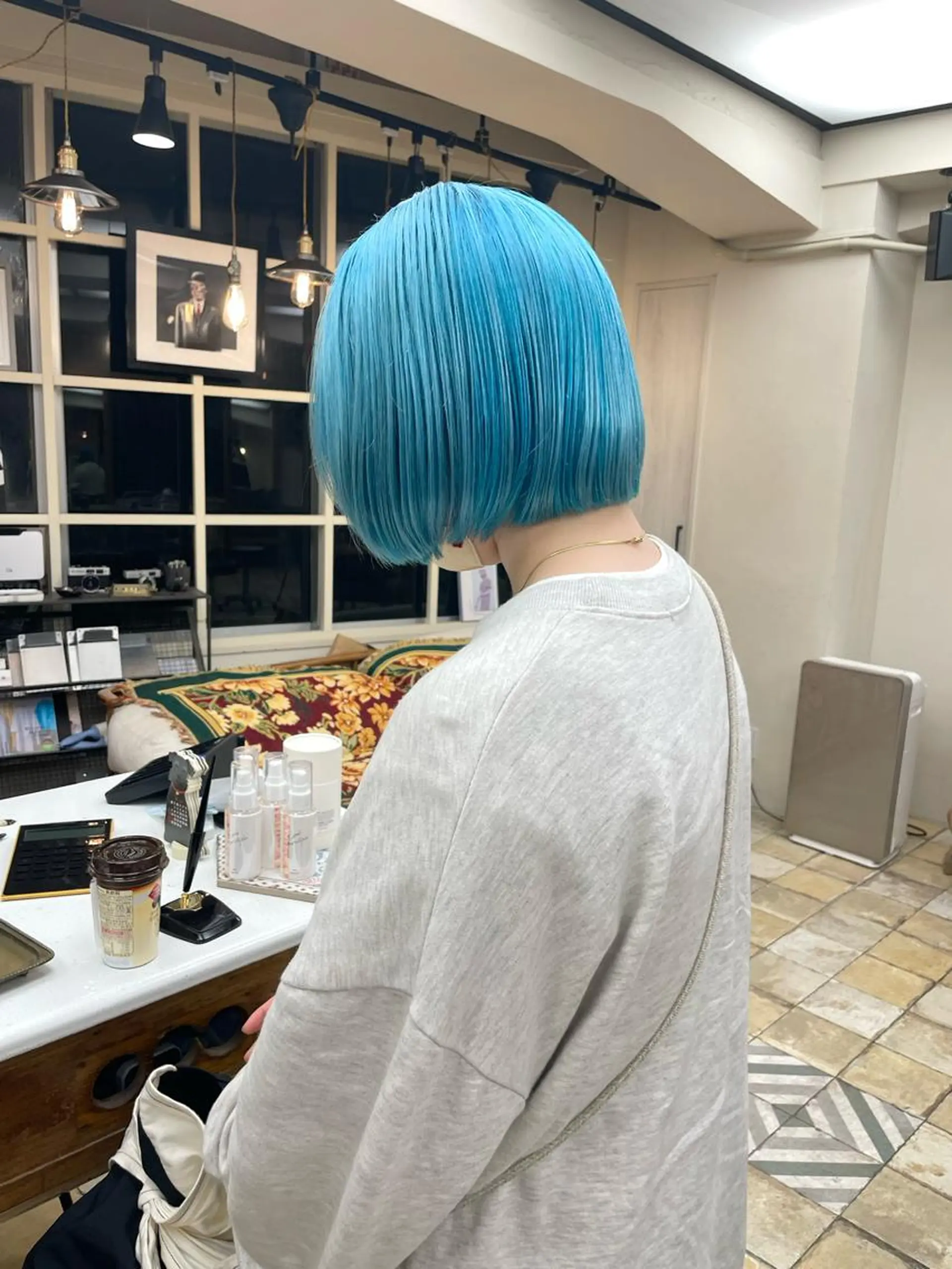 ショート カラー ネイル マツエク・マツパ アイブロウ ヘアカラー トリートメント ⭐ハイトーンブリーチ ミルクティーピンクのヘアスタイル