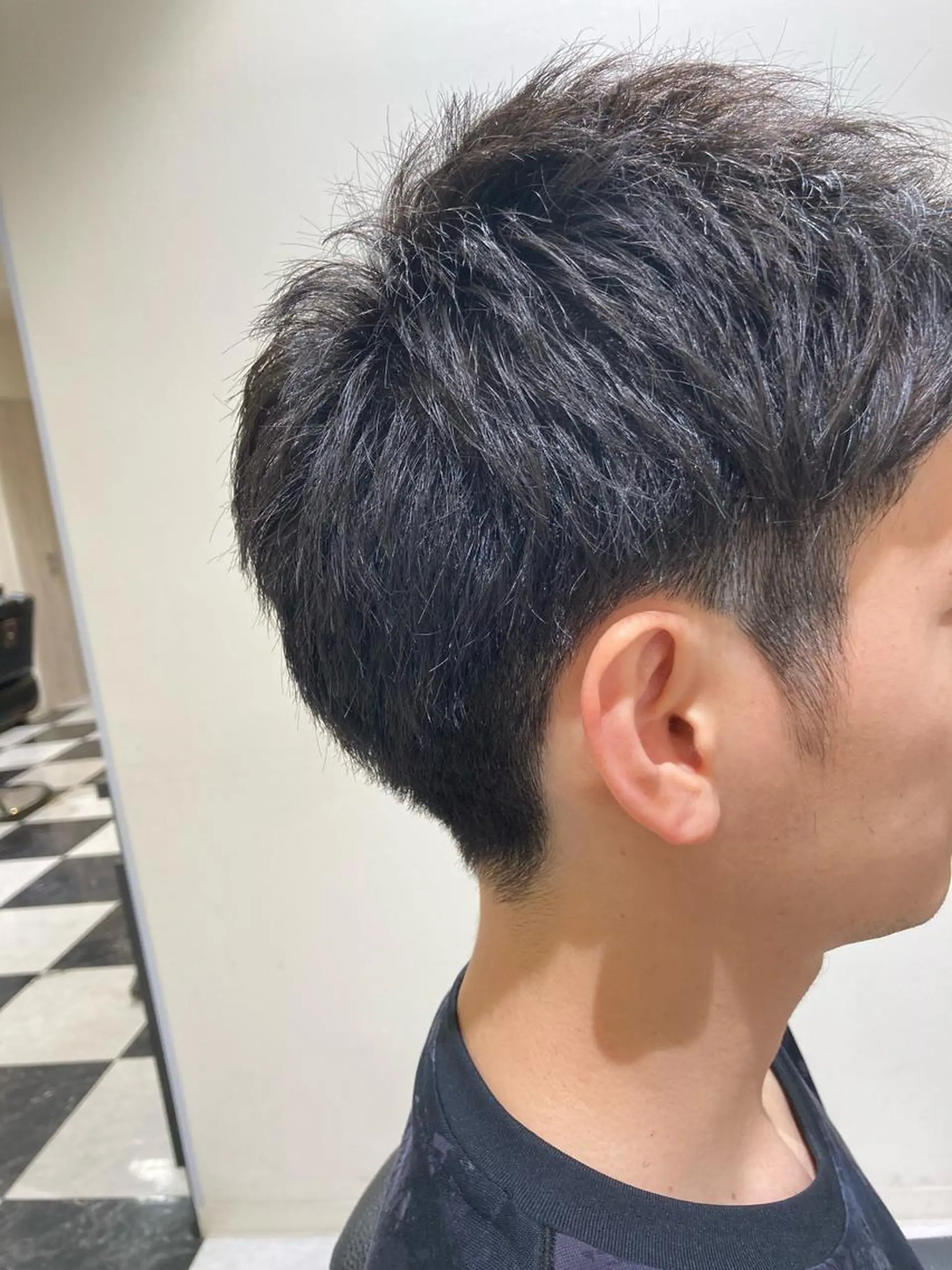 ショート メンズ 佐藤 睦月のヘアスタイル
