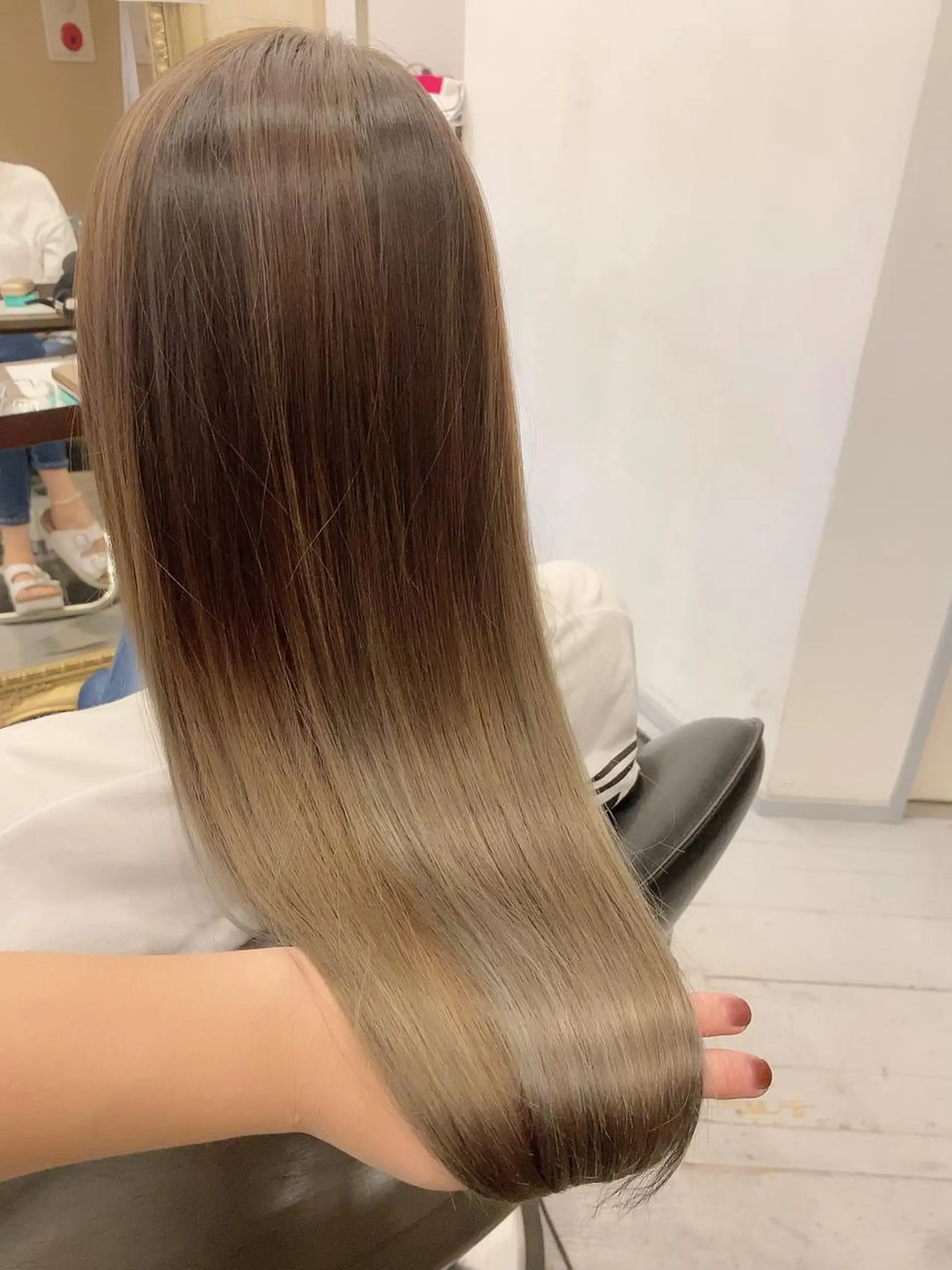 ロング カラー カット ヘアカラー トリートメント 🍀Moda by Grande🍀のヘアスタイル