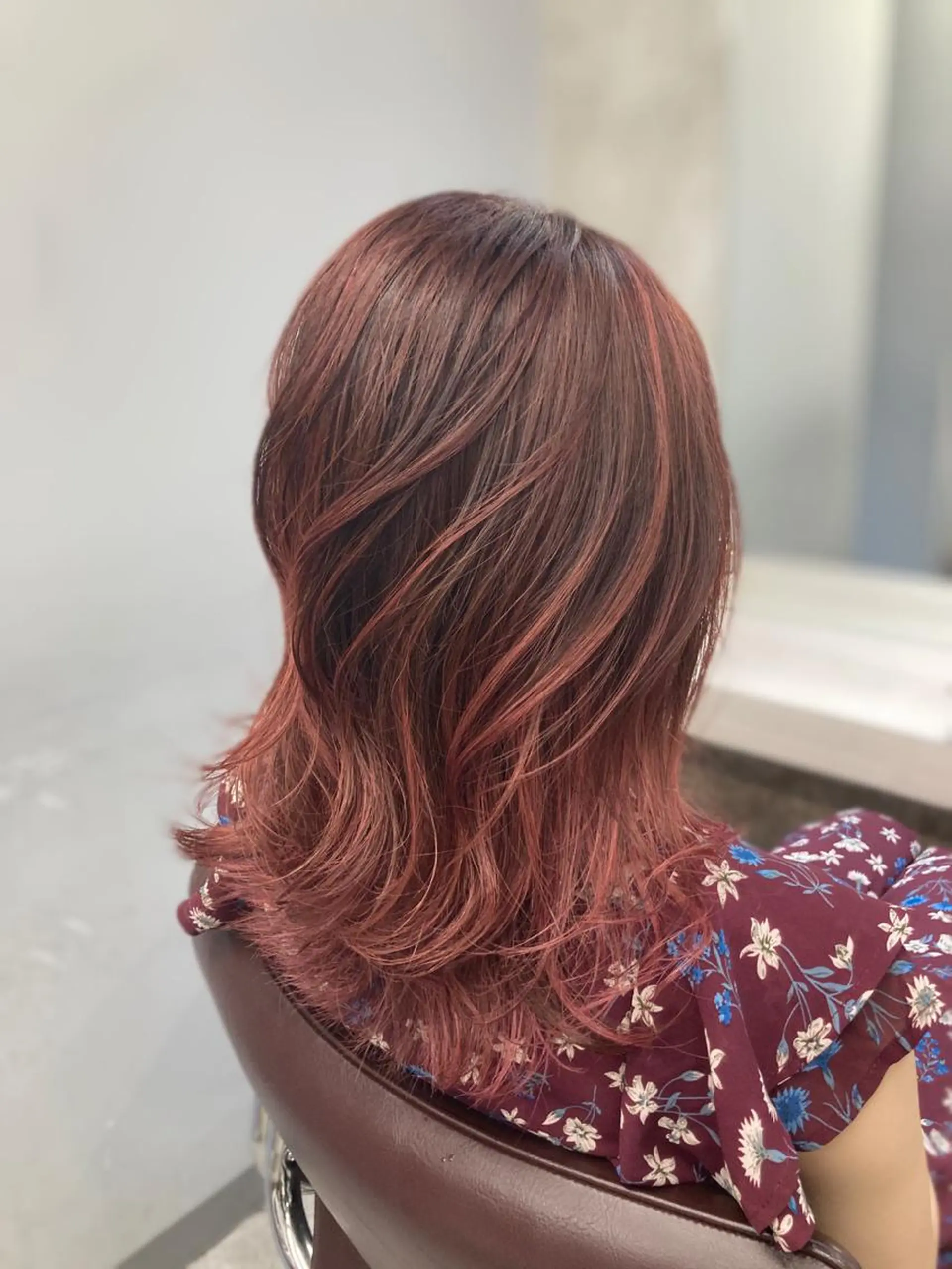 セミロング カラー グラデーションカラー ピンクカラー ブリーチ&似合せボブ 田中寛十のヘアスタイル