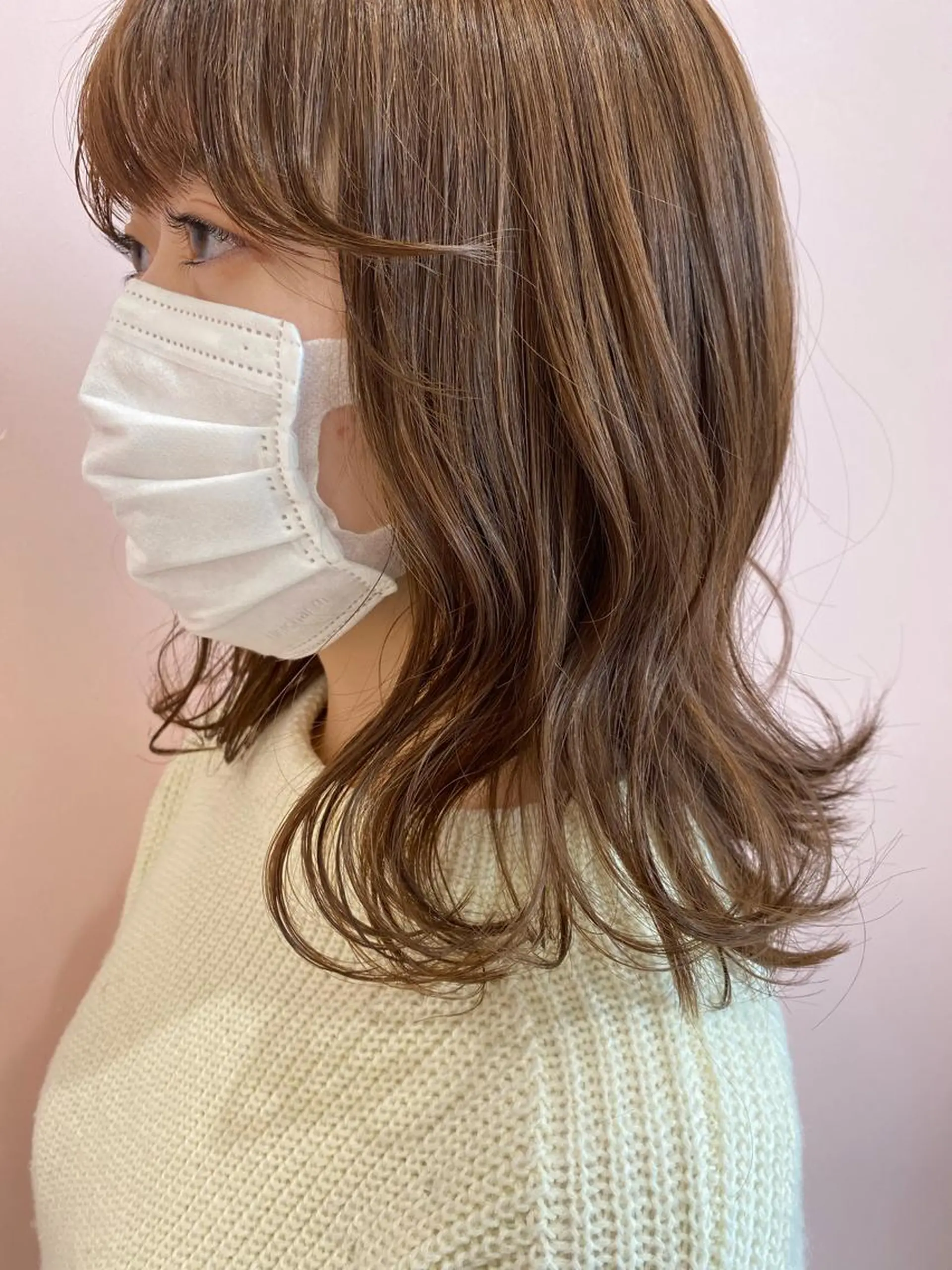 ミディアム カラー ベージュカラー 西本 夏美のヘアスタイル