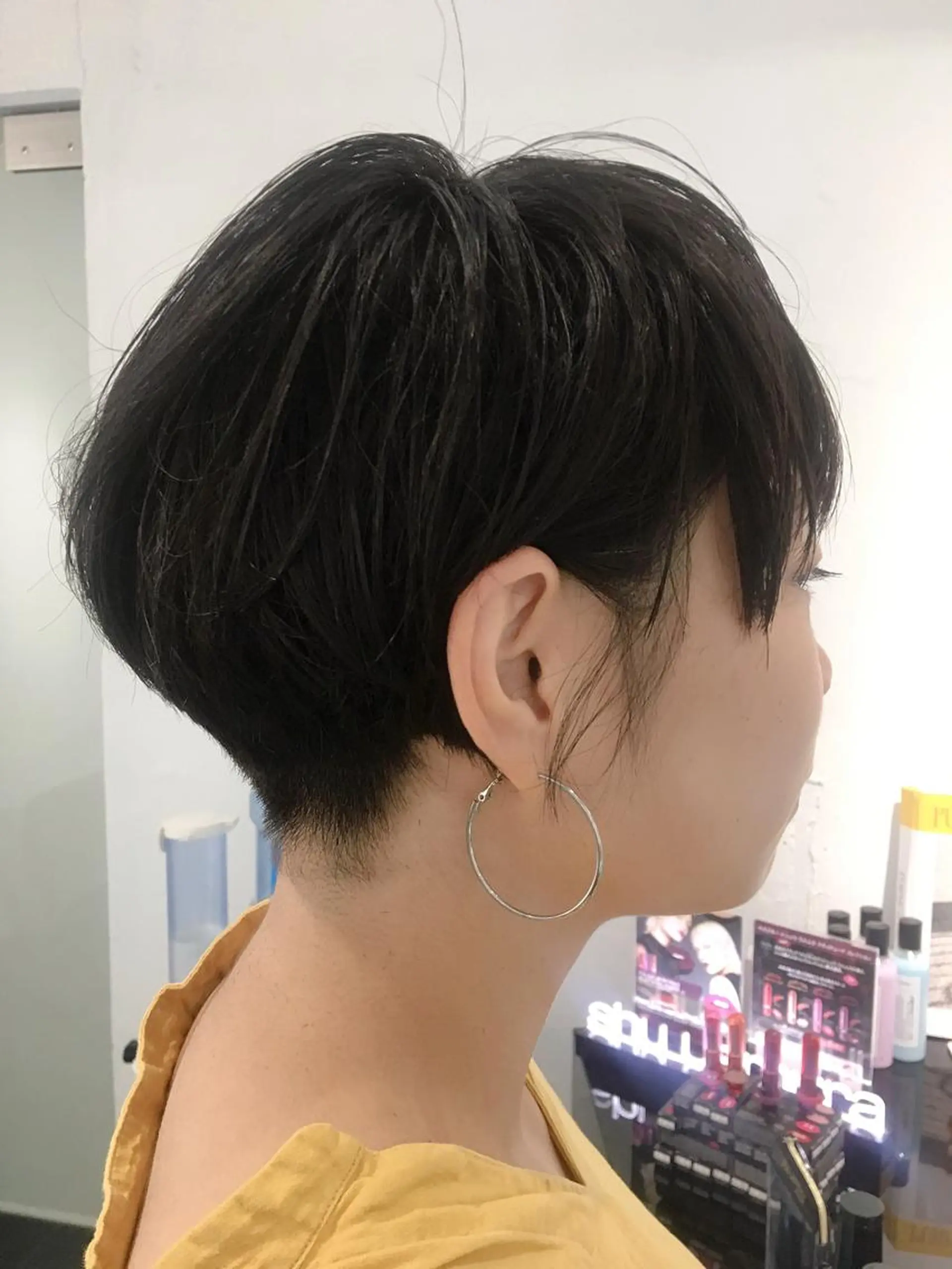 ショート ショートヘア nuu所属・💜ショート💜 ウルフ、ボブ二色亜美のヘアスタイル