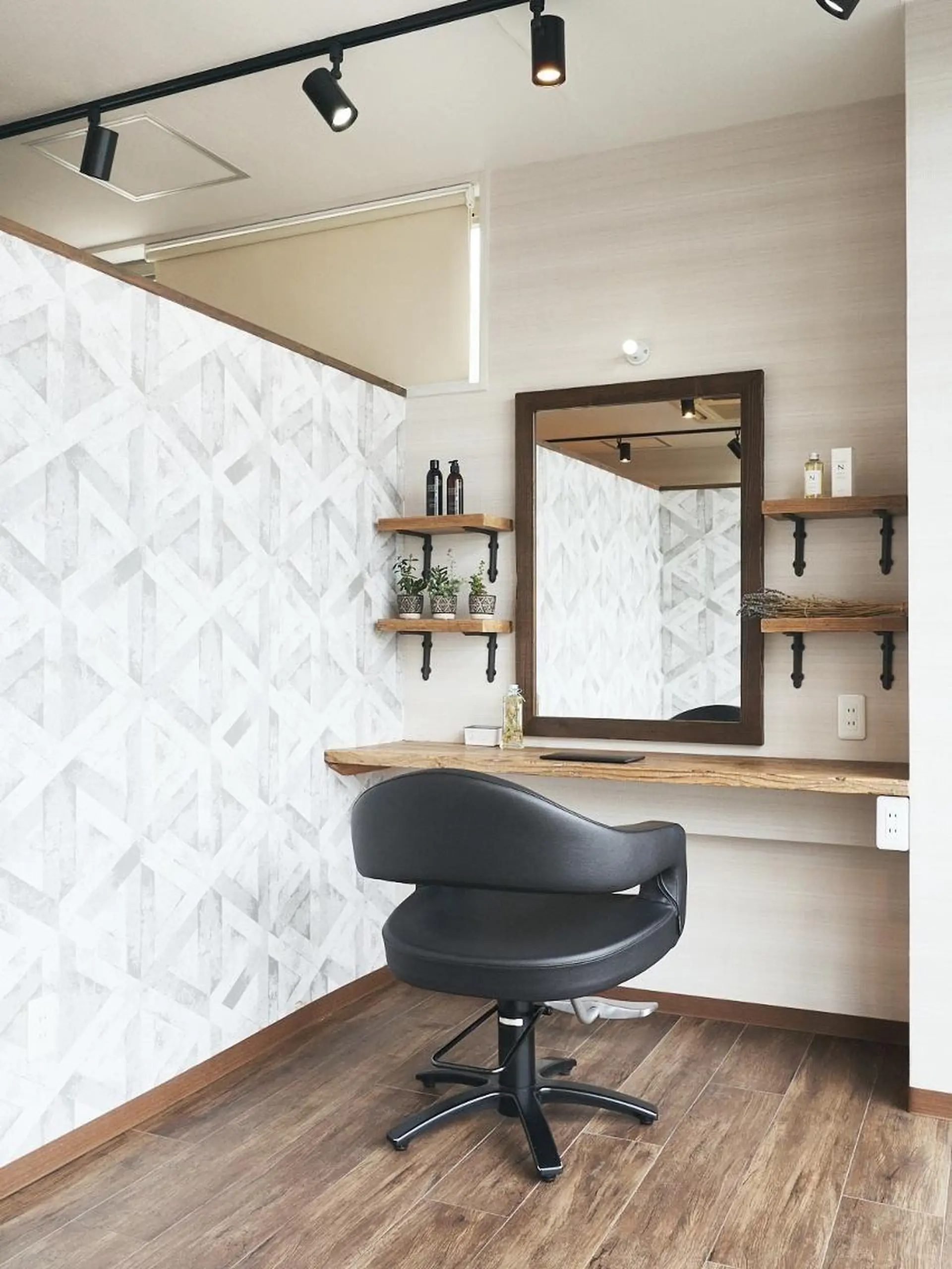 ミディアム カラー パーマ メンズ 個室型美容室san 都賀店のヘアスタイル