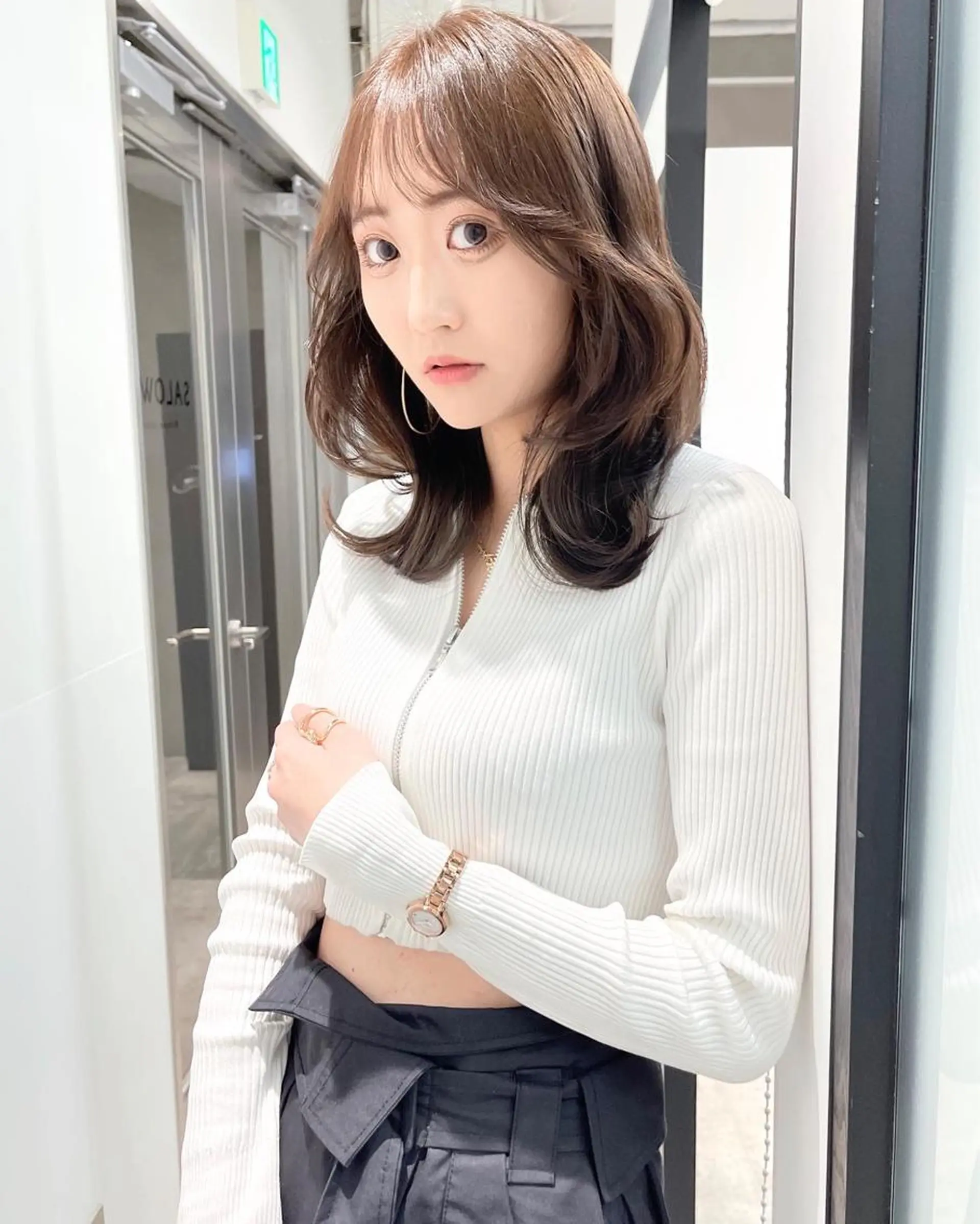 ミディアム 韓国風ヘア レイヤーカット カット ヘアカラー トリートメント 韓国レイヤーカット 髪質改善▫️水野有真のヘアスタイル