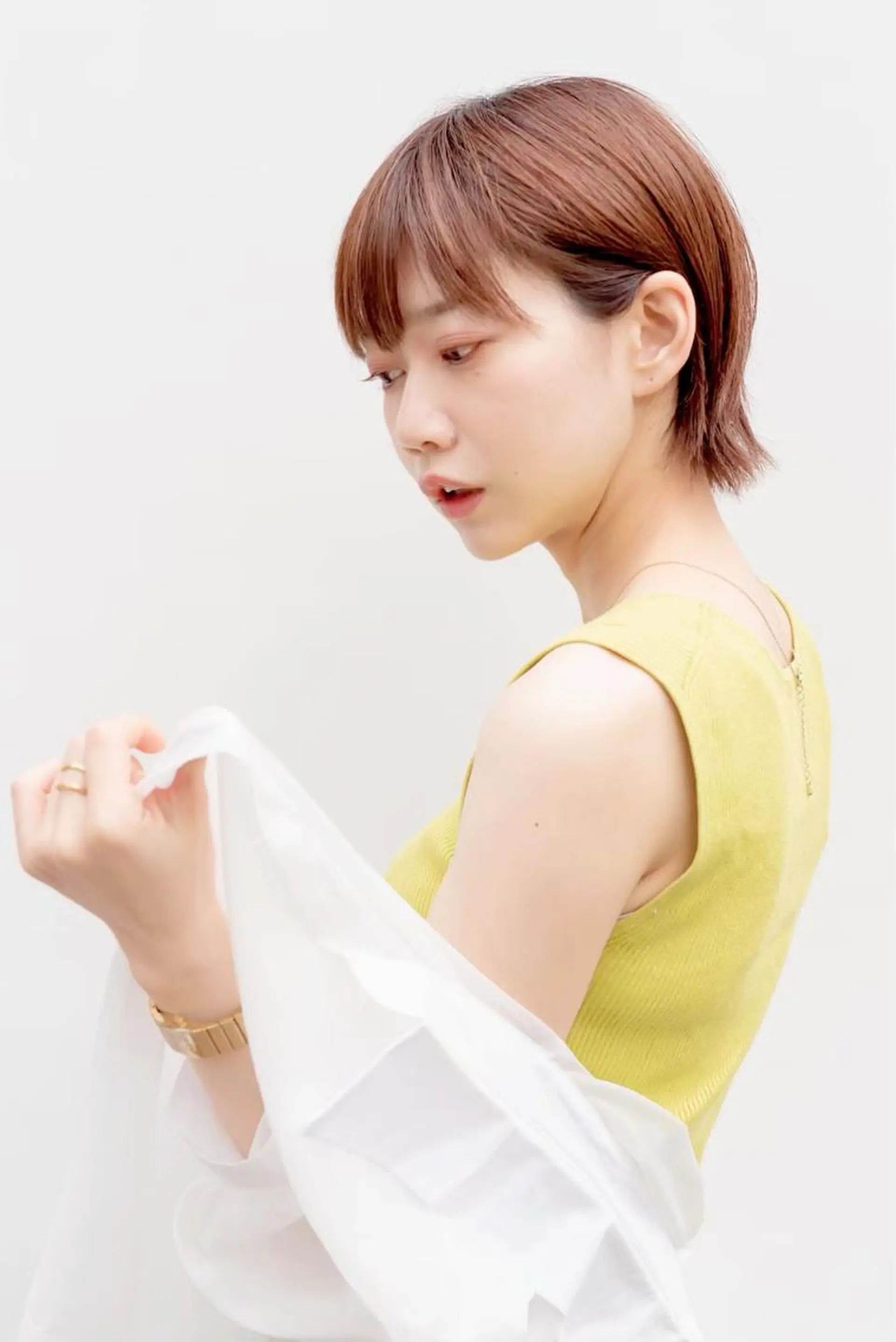 ショート アッシュ ボブ くびれヘア ハイライト レイヤーカット アンリ【Henri】所属・原宿アンリ 山下卓也のヘアスタイル