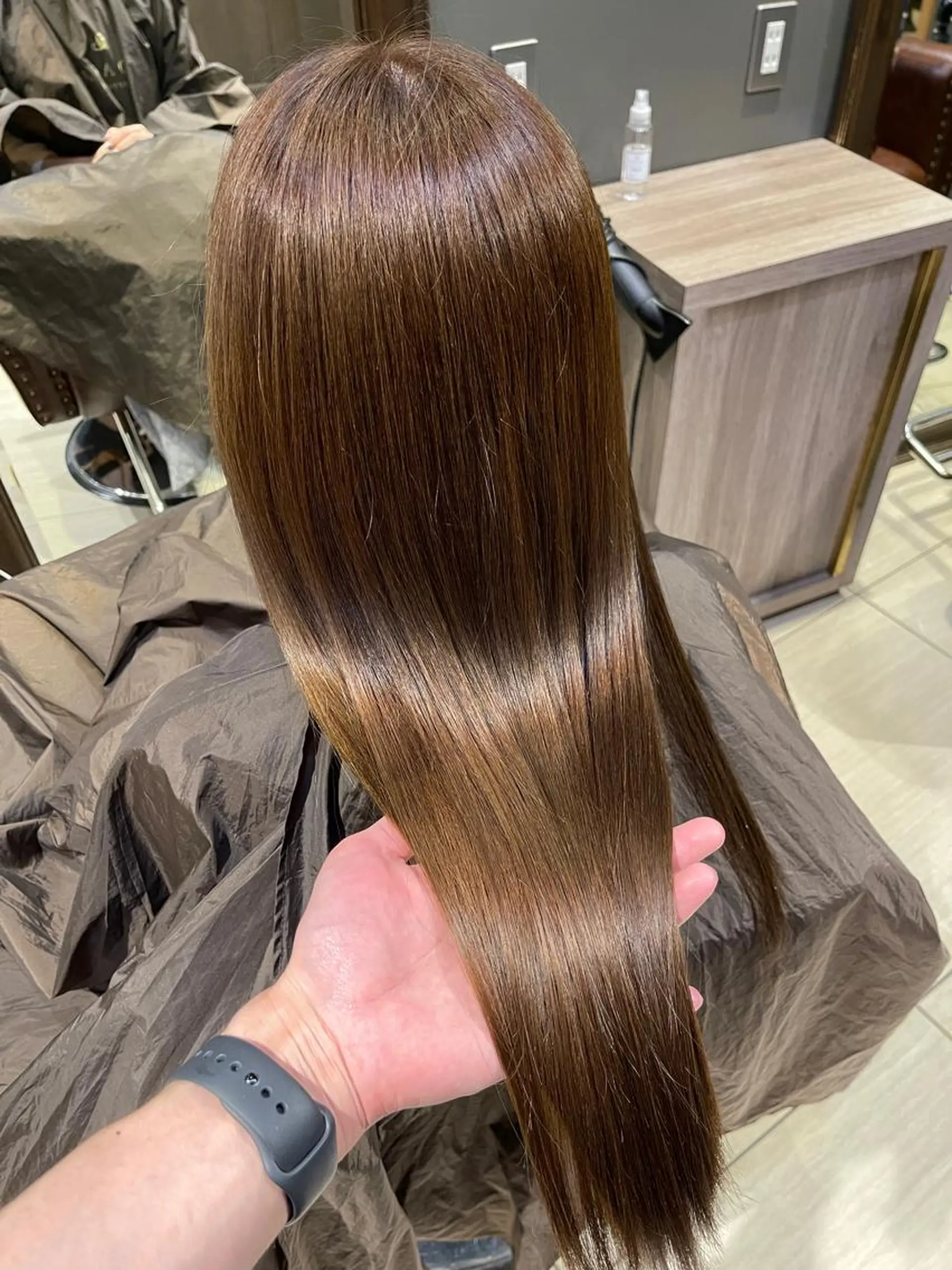 ロング トリートメント カット ヘアカラー トリートメント 艶カラー/艶髪矯正 LOANA鈴木のヘアスタイル