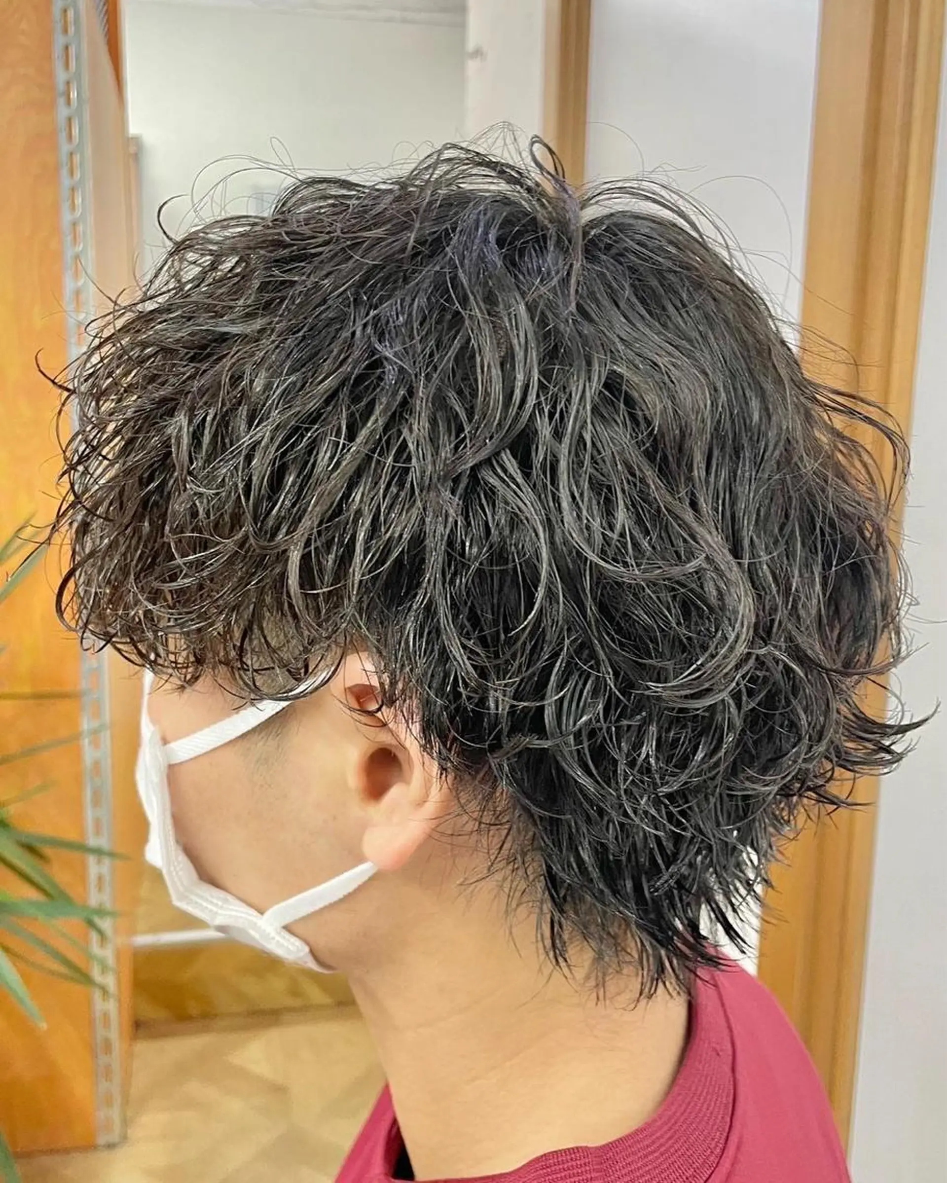 パーマ メンズ メンズパーマ プードルパーマ メンズツイストパーマ 波巻きパーマ メンズウルフカット 立川メンズパーマ職人 小泉文人のヘアスタイル