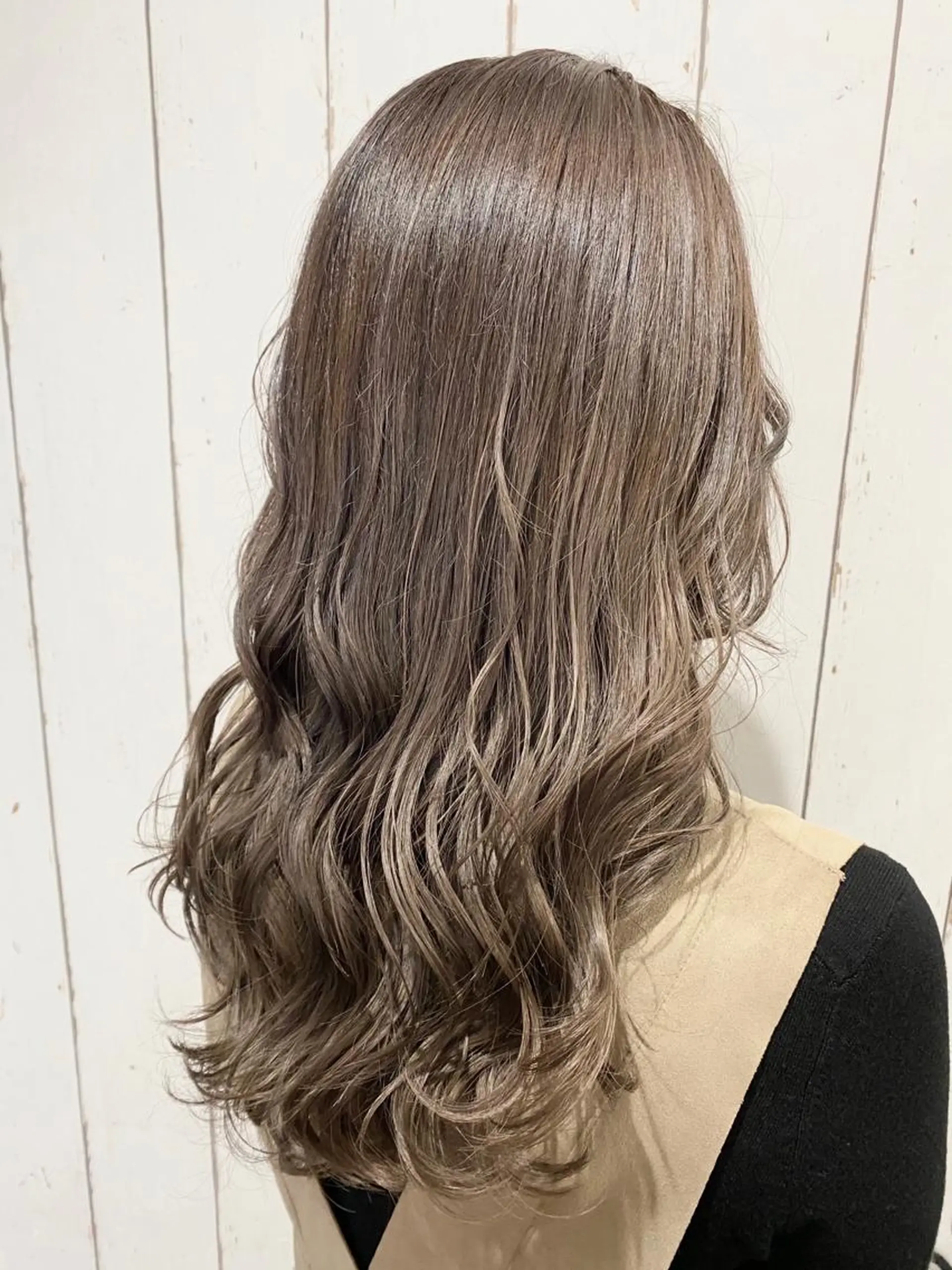 ミディアム カラー パーマ ヘアアレンジ アッシュ バレイヤージュ ベージュカラー ブリーチ 透明感カラー RecheRche【池袋】所属・👑指名率No.1 👑坂口飛翔のヘアスタイル