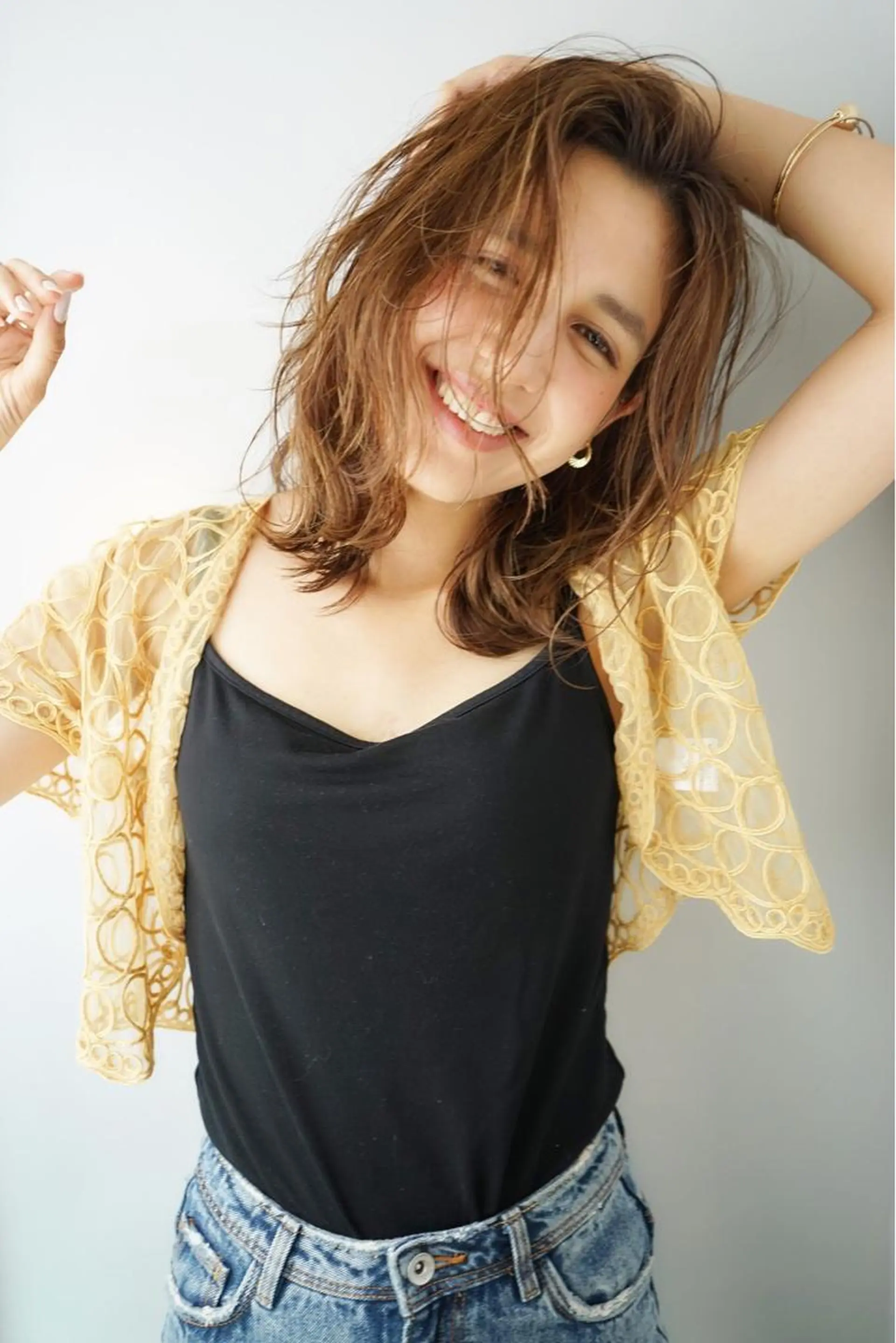 ミディアム カラー ハイライトカラー ハイトーンカラー ハイライト パーマ×ウルフカット koya☆のヘアスタイル