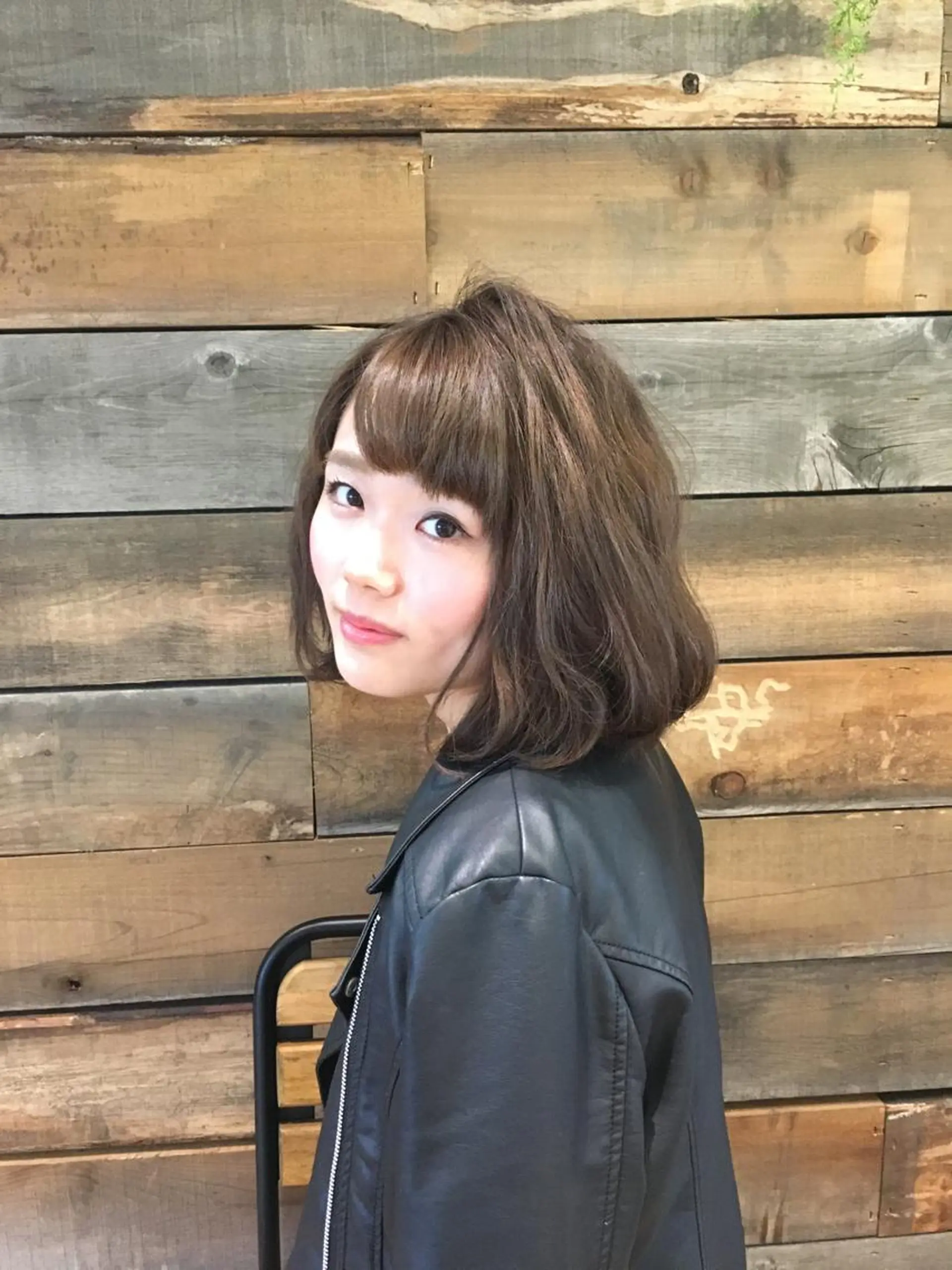 ショート カラー ボブ 仁 ジンのヘアスタイル