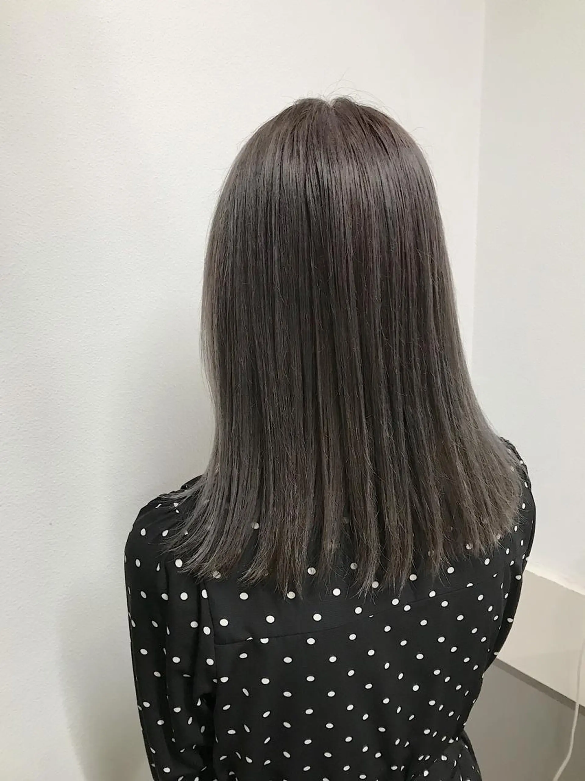ミディアム カラー 透明感カラー ダークグレー ヘアカラー トリートメント lani 天神大名/ブリーチのヘアスタイル
