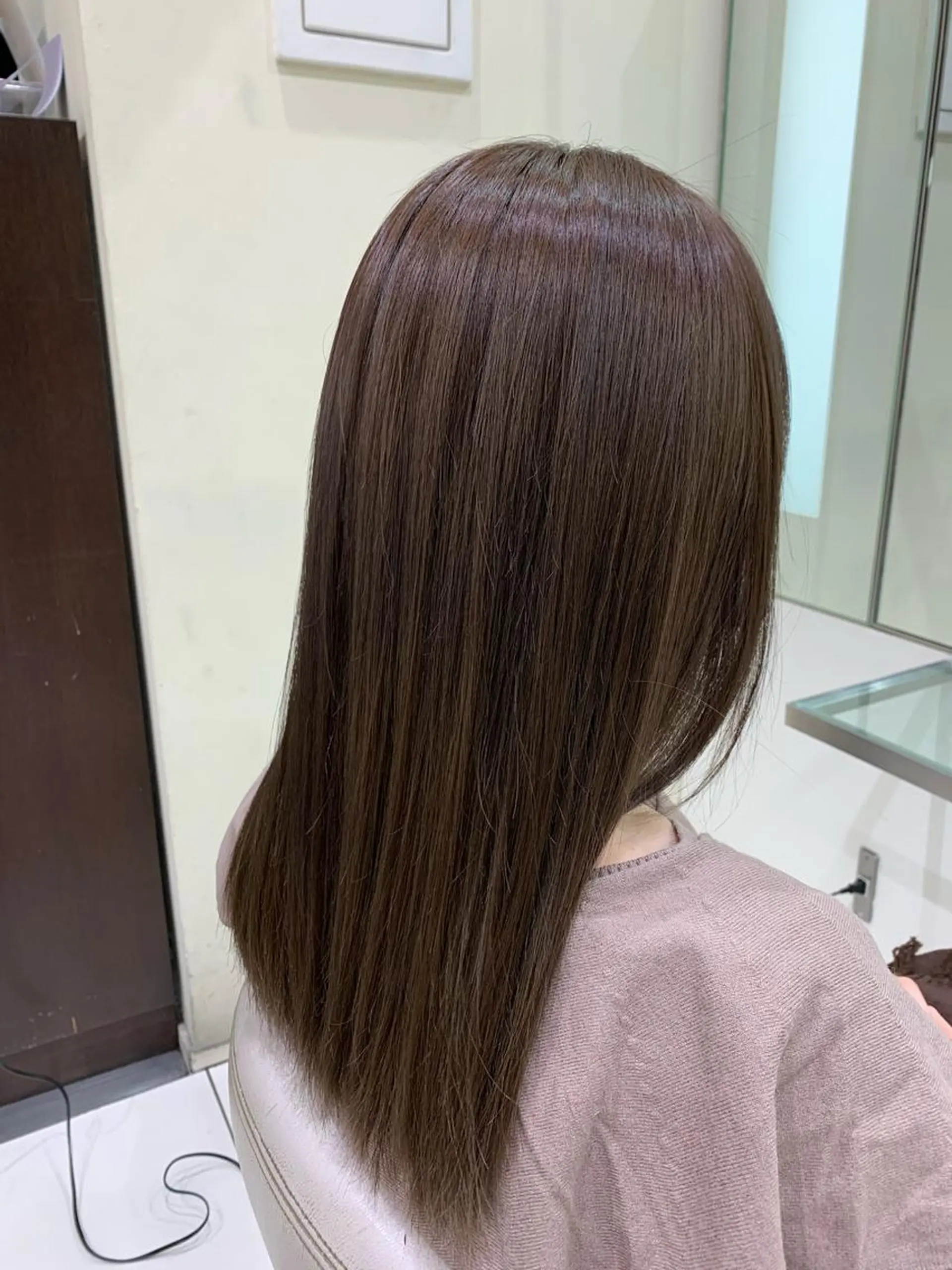 セミロング カラー アッシュ 透明感カラー シルバー シルバーアッシュ ヘッドスパ/栄 /久屋大通/岡戸のヘアスタイル