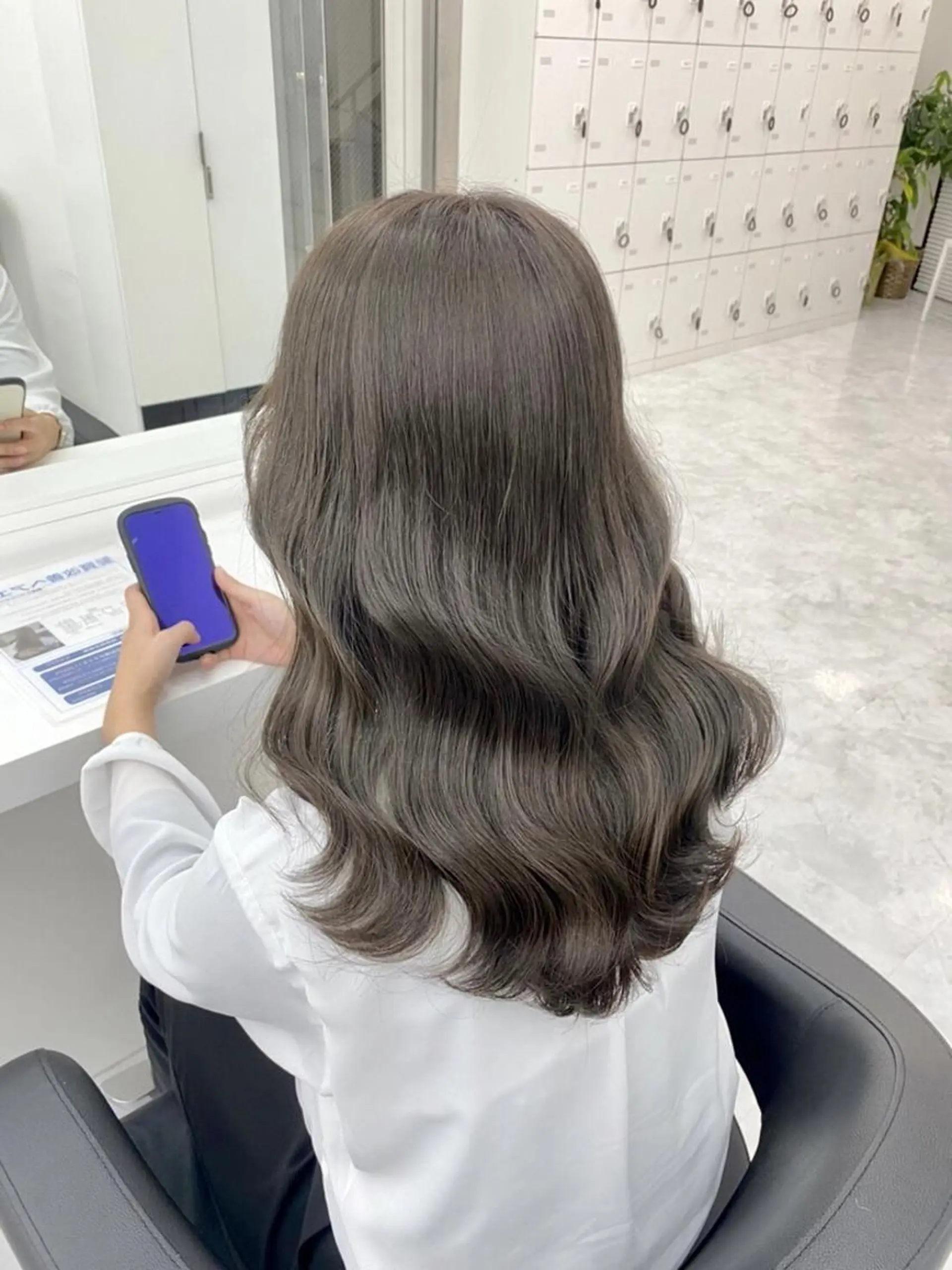 カラー 透明感くすみカラー 🩶カナタ🩶のヘアスタイル