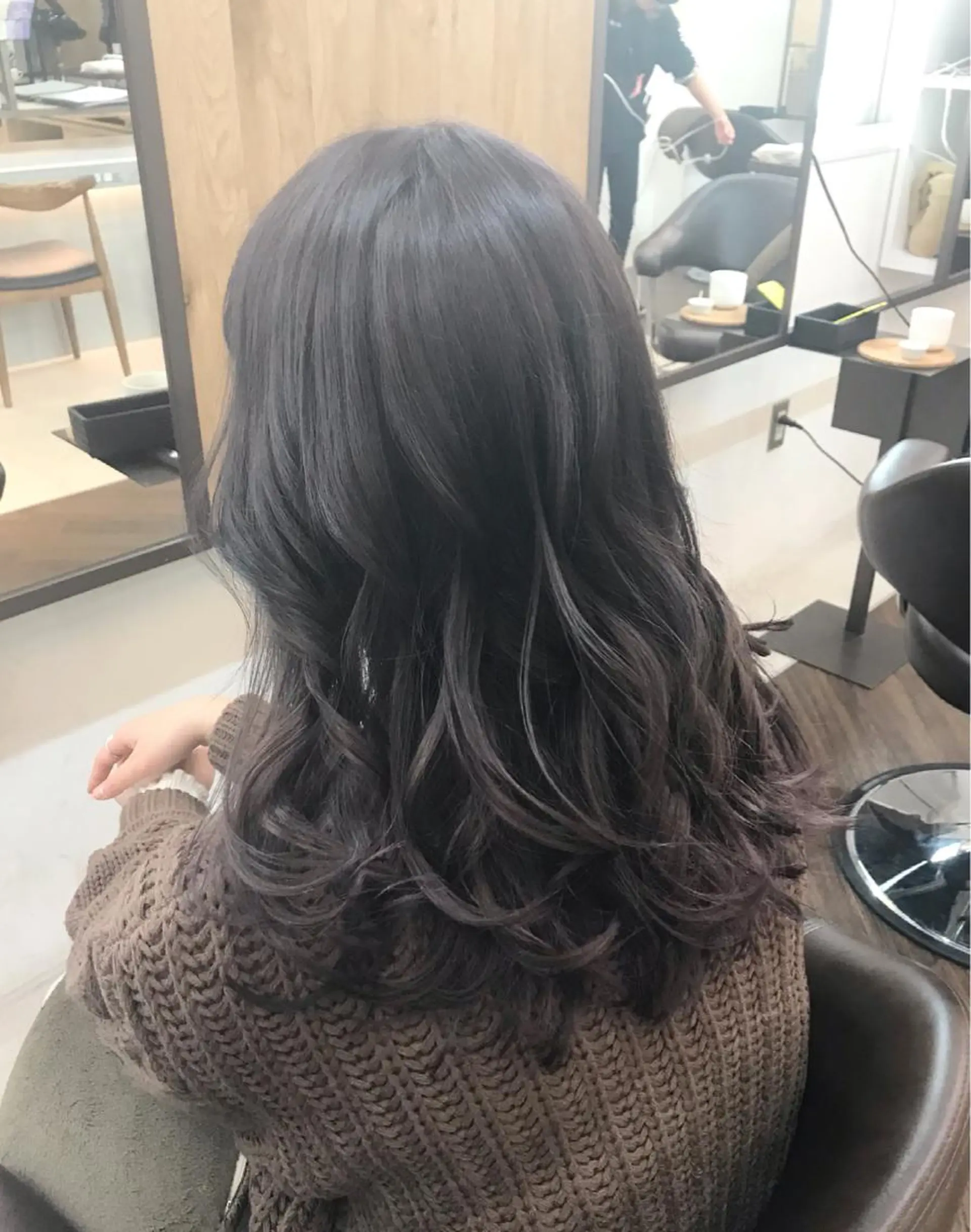 ロング カラー パーマ ヘアアレンジ グラデーションカラー グレージュ ラベンダーカラー ラベンダーグレージュ ラベンダーグレー APSEE メンズカラー特化のヘアスタイル