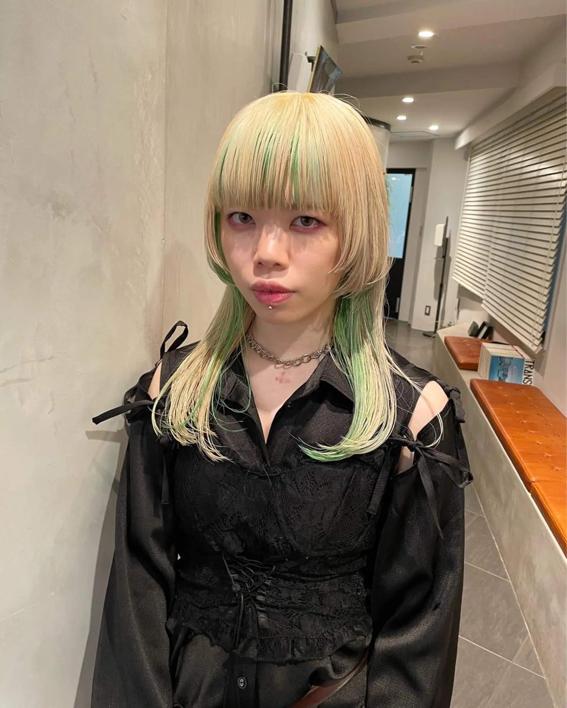 ミディアム カラー カット ヘアカラー トリートメント 優 作のヘアスタイル