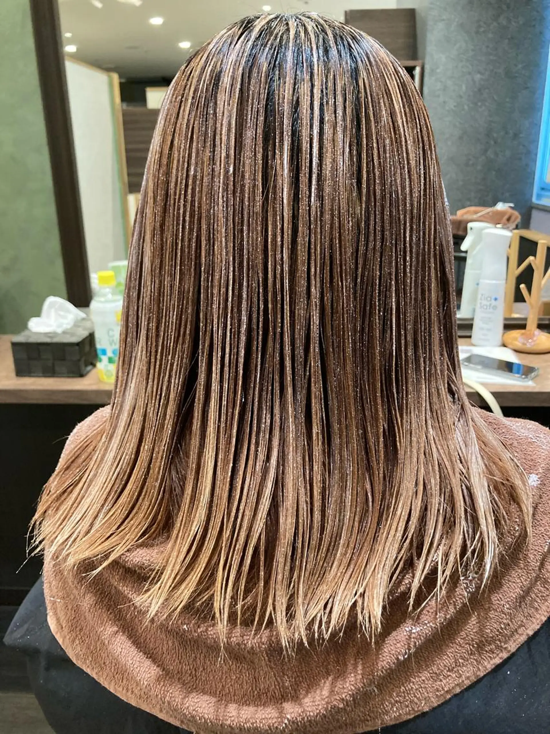 ミディアム カラー ハイライトカラー ハイライト 中嶋 ナカジマのヘアスタイル