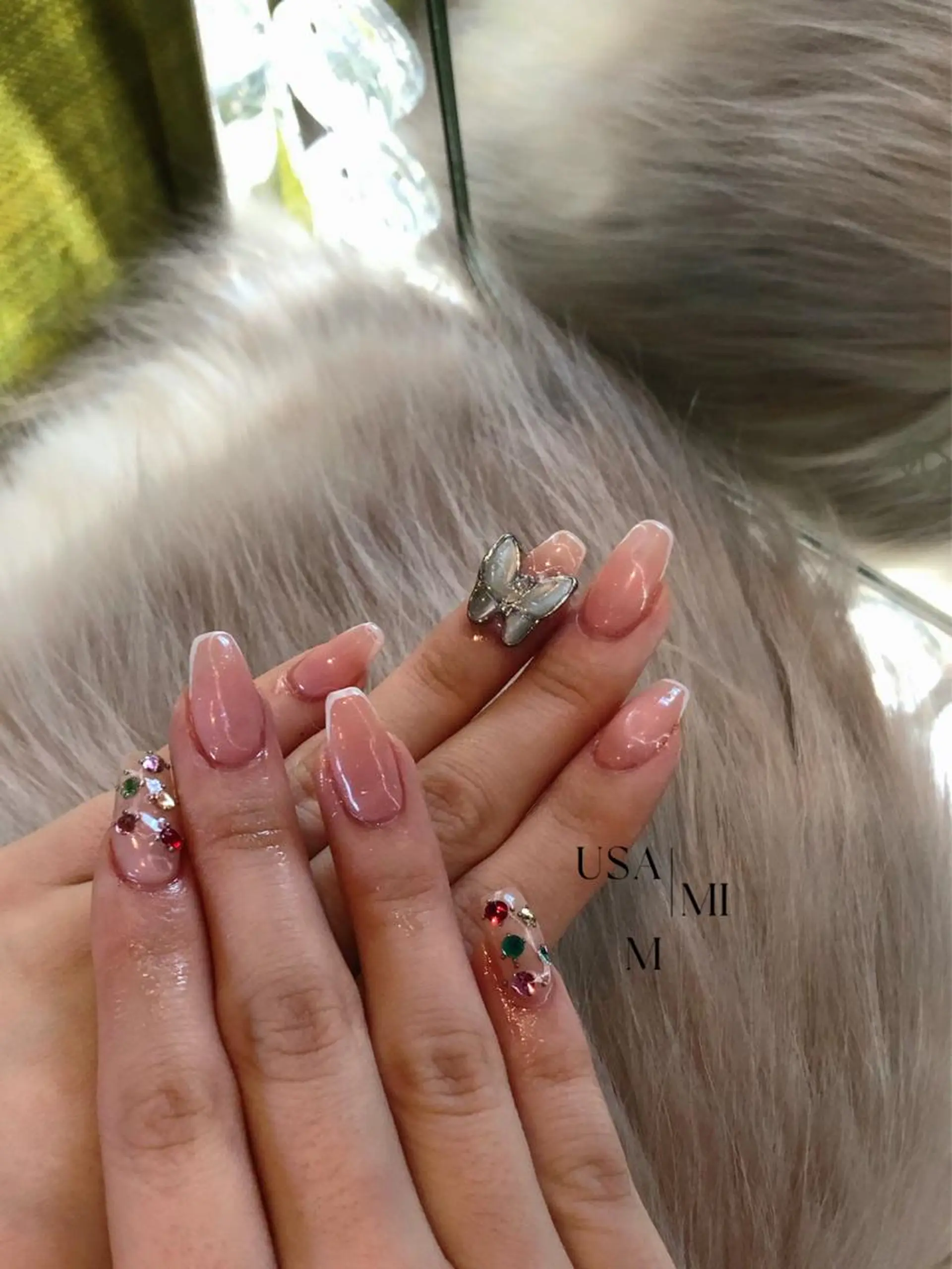 ネイル ハンドネイル 💕🐰うさみみ🐰 💕猫と触れ合い✨のネイルデザイン