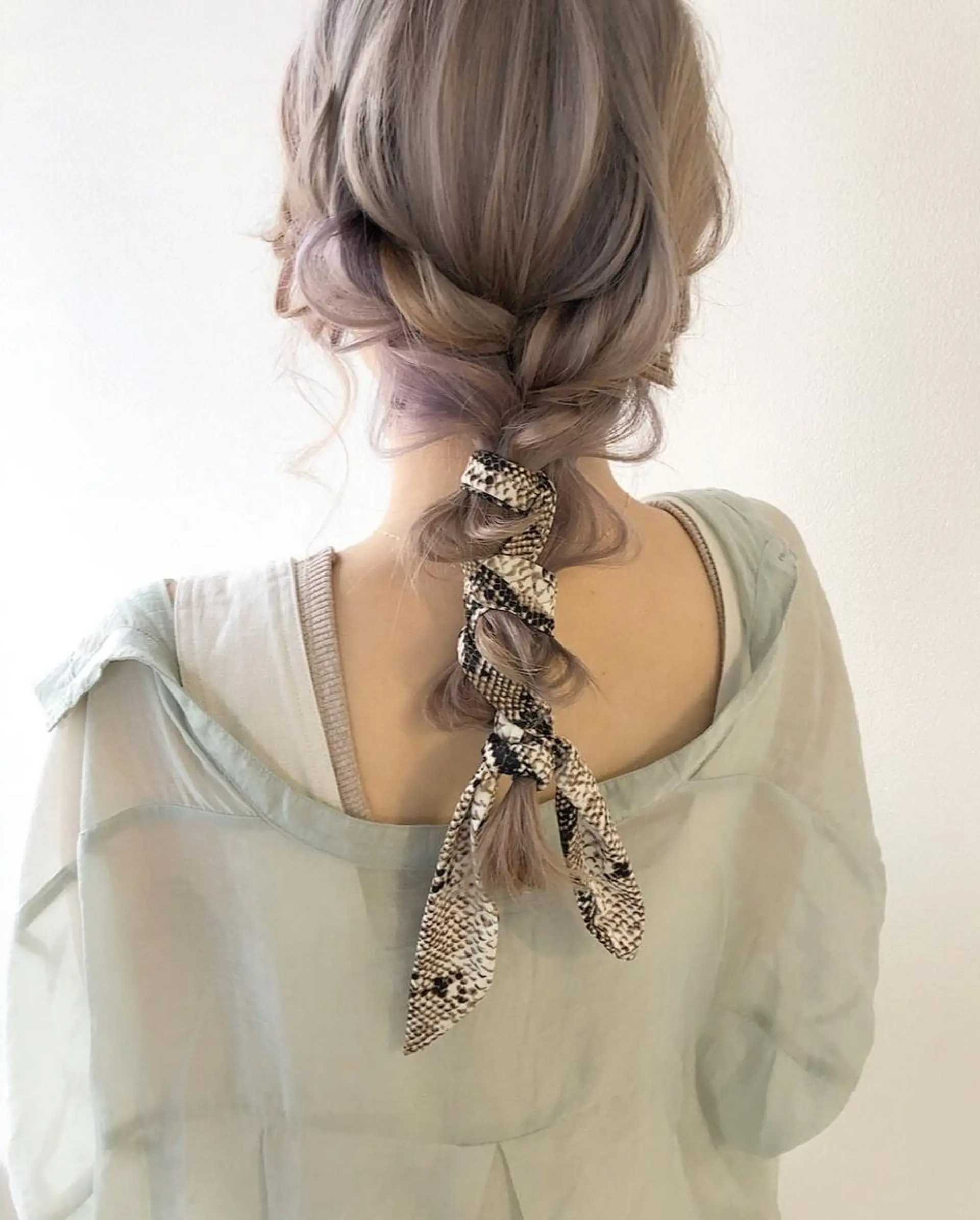 ロング カラー ヘアアレンジ ダブルカラー パープルカラー カット ヘアカラー トリートメント autre所属・大久保 ひでなりのヘアスタイル