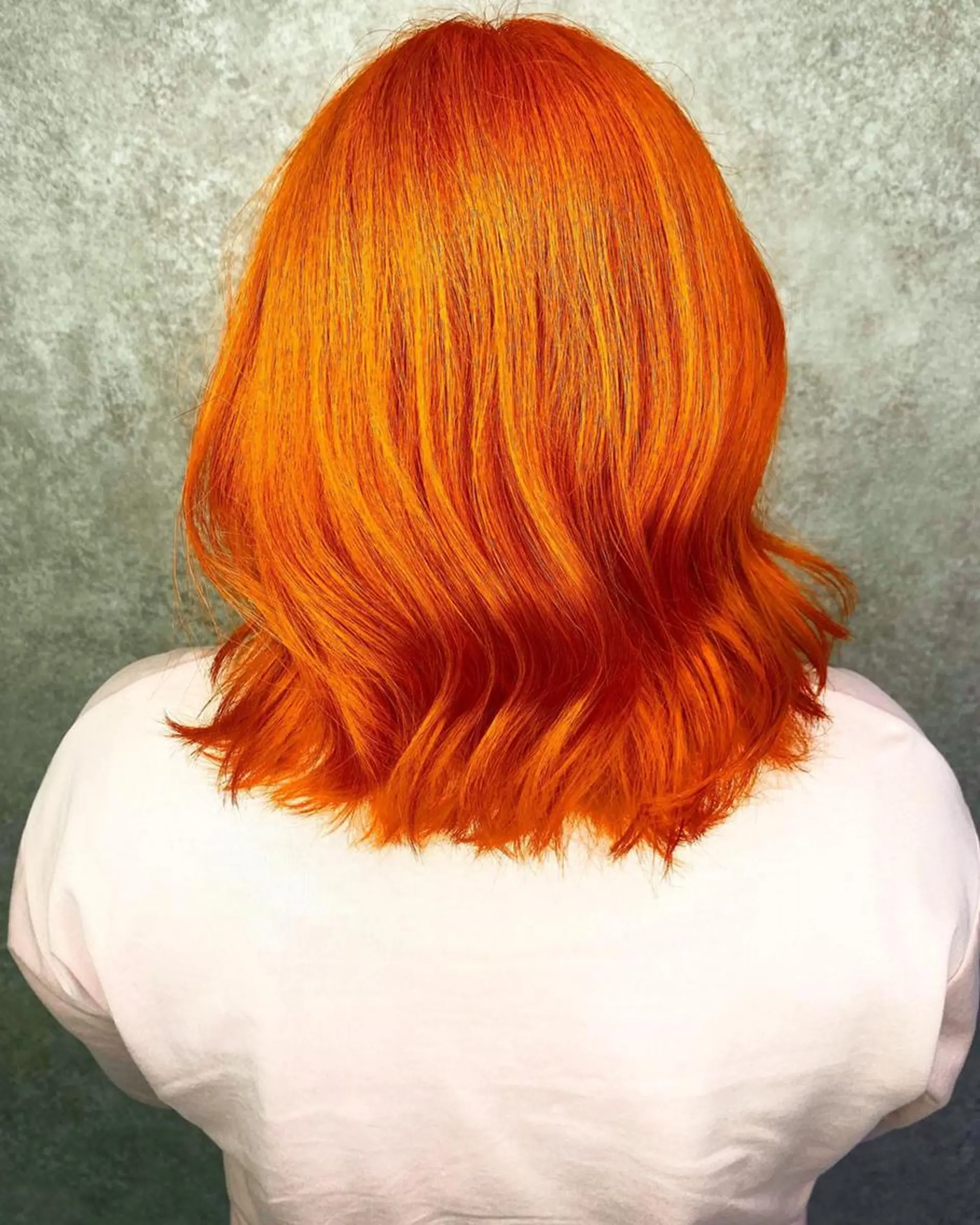 ロング カラー オレンジ UNDER vr 【アンダーバー】のヘアスタイル