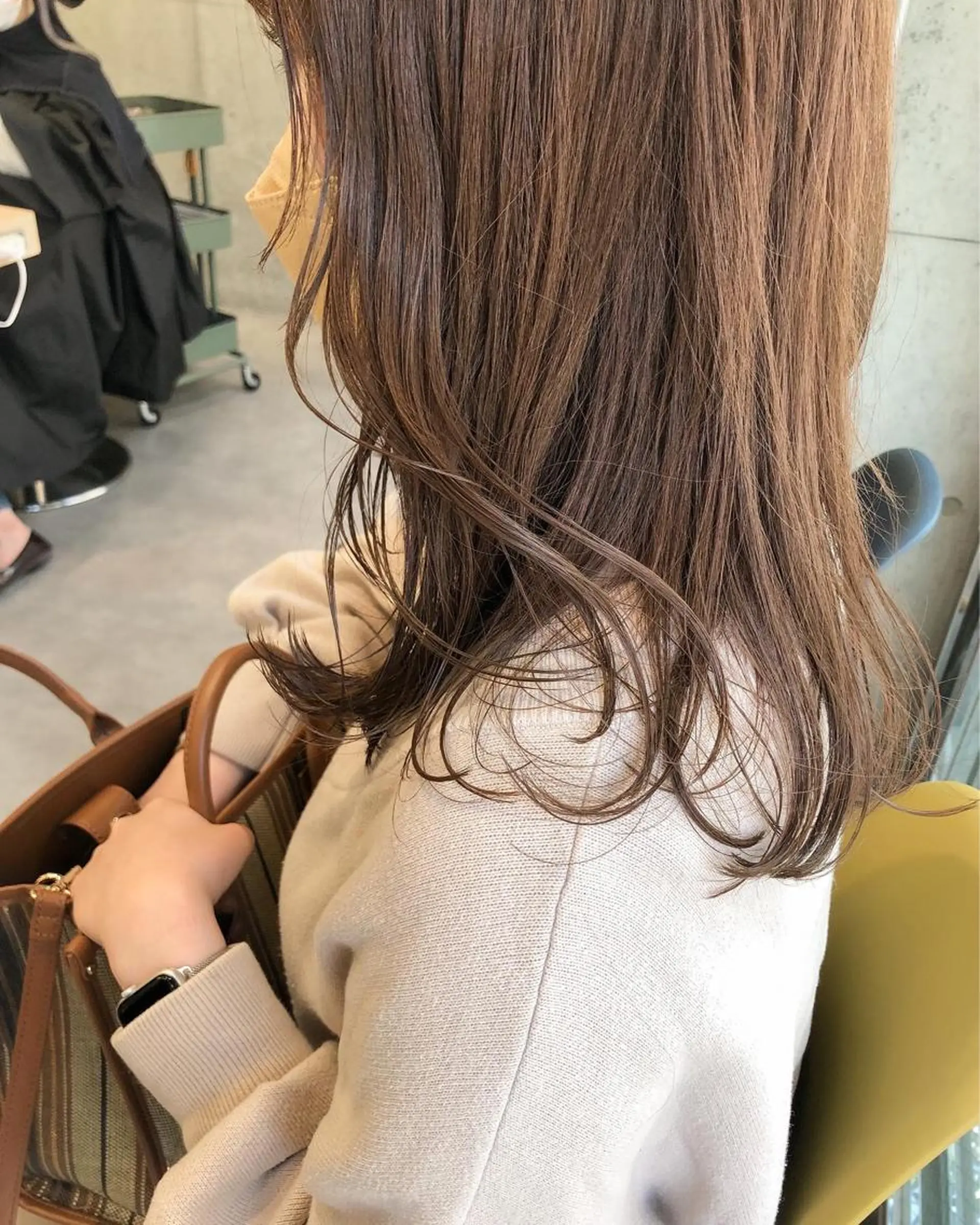 セミロング カラー ヘアアレンジ ベージュカラー rii-🩰 トレンド韓国ヘアのヘアスタイル
