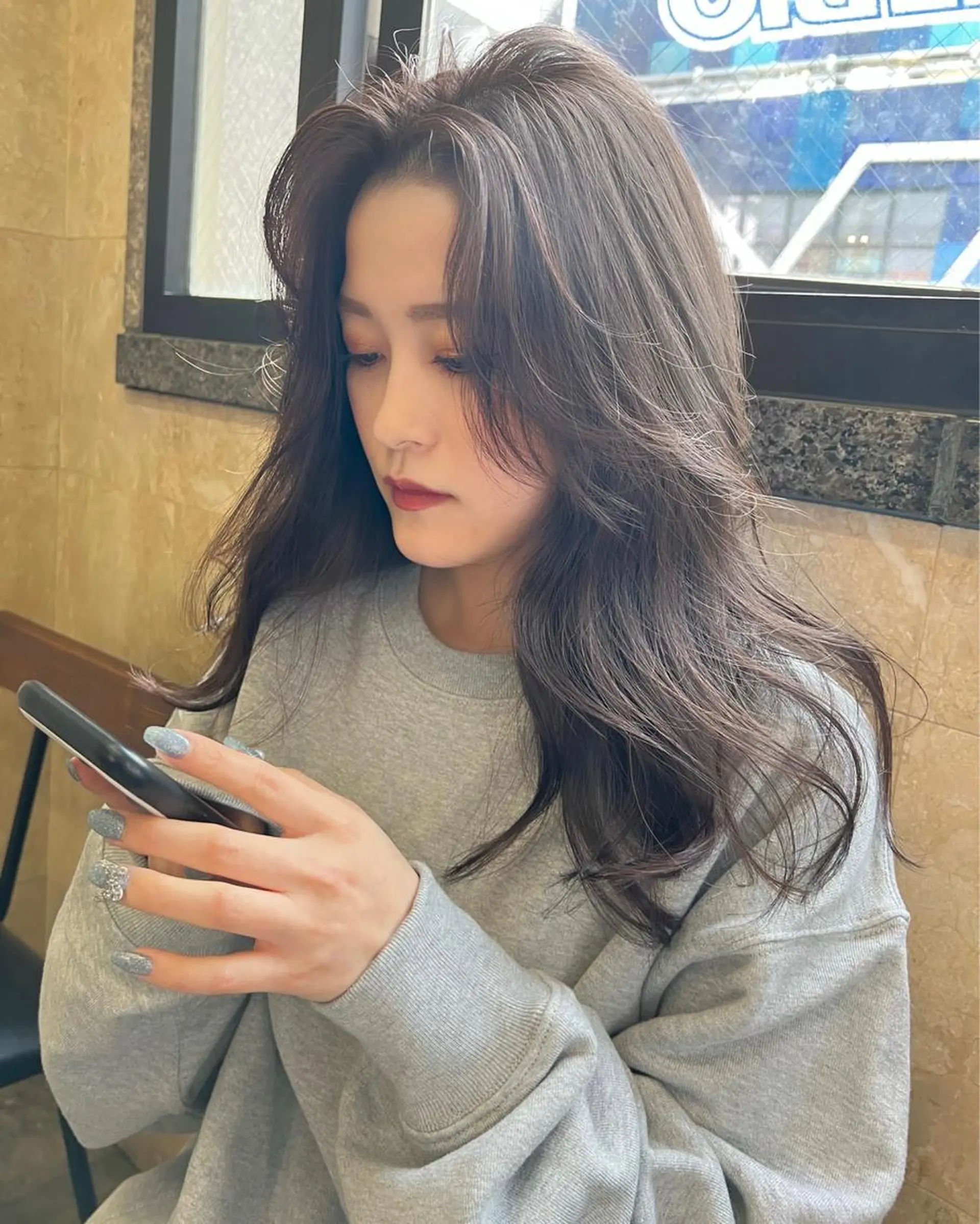 ロング カラー 透明感カラー グレージュ シアーグレージュ 🩶透明感グレージュ /レイヤー🩶のヘアスタイル