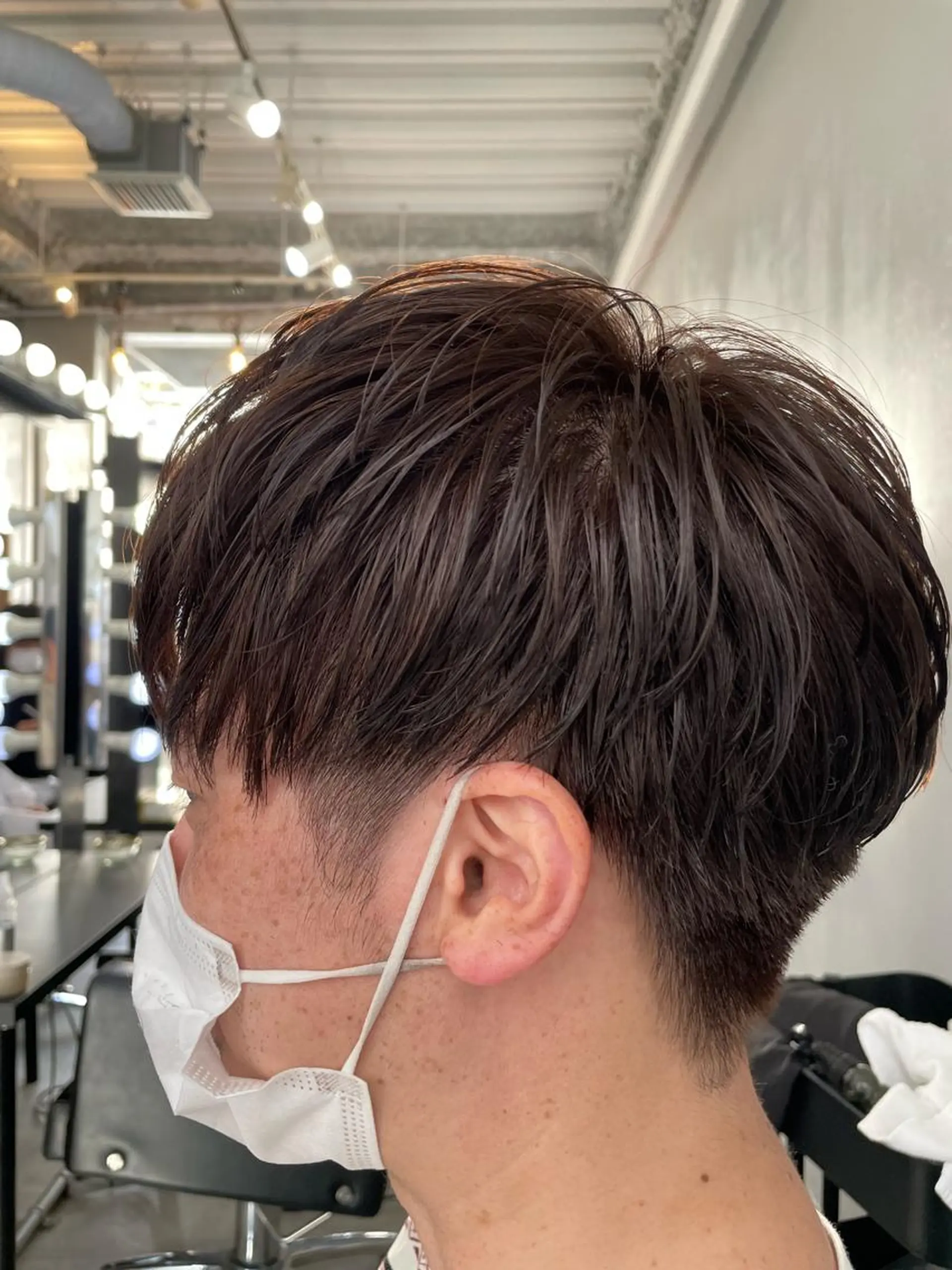 ショート メンズ アッシュ アッシュブラウン カット ヘアカラー ブリーチなし透明感 タケザワミキのヘアスタイル